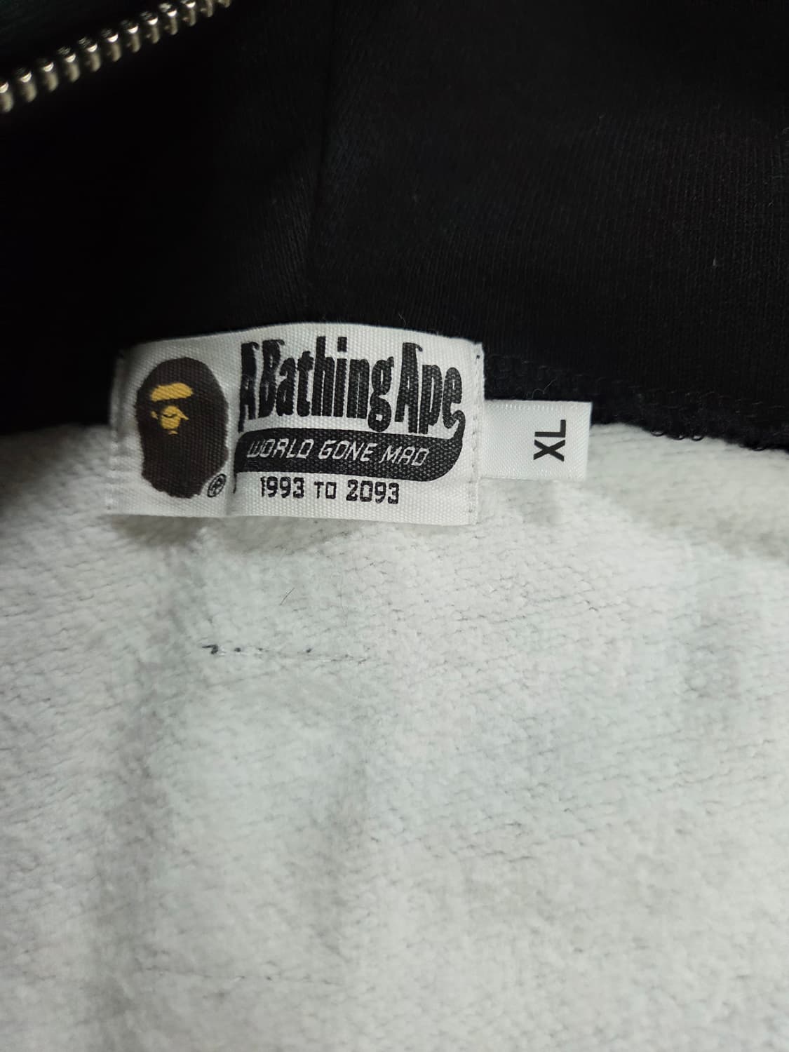 베이프 스페이스 카모 샤크 야광 후드집업 상품이미지3