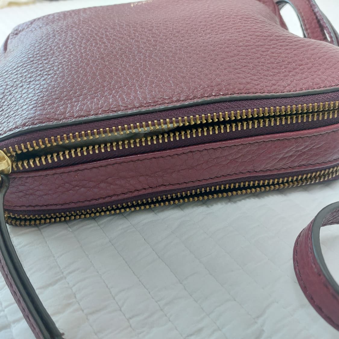 Fossil 가죽 크로스백 버건디 가죽 가방 지갑 세트 상품이미지4