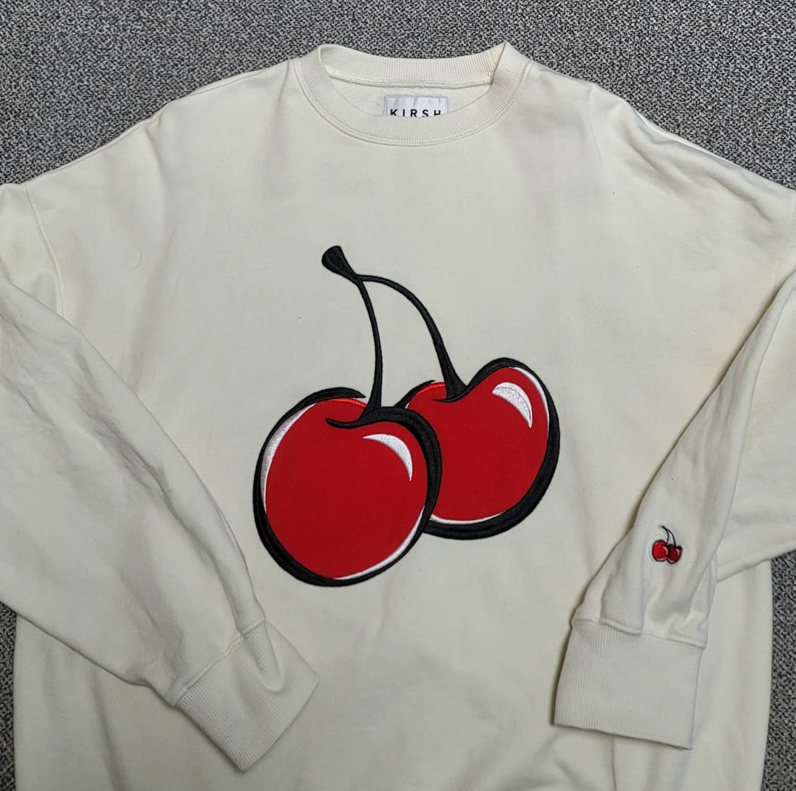 키르시 빅 체리 맨투맨 아이보리 사이즈  1  오버사이즈 상품이미지3