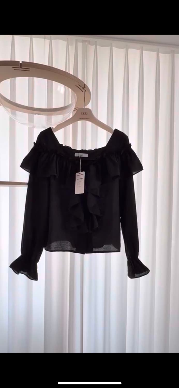 클렛 스퀘어 프릴 러플 블라우스 블랙 상품이미지7