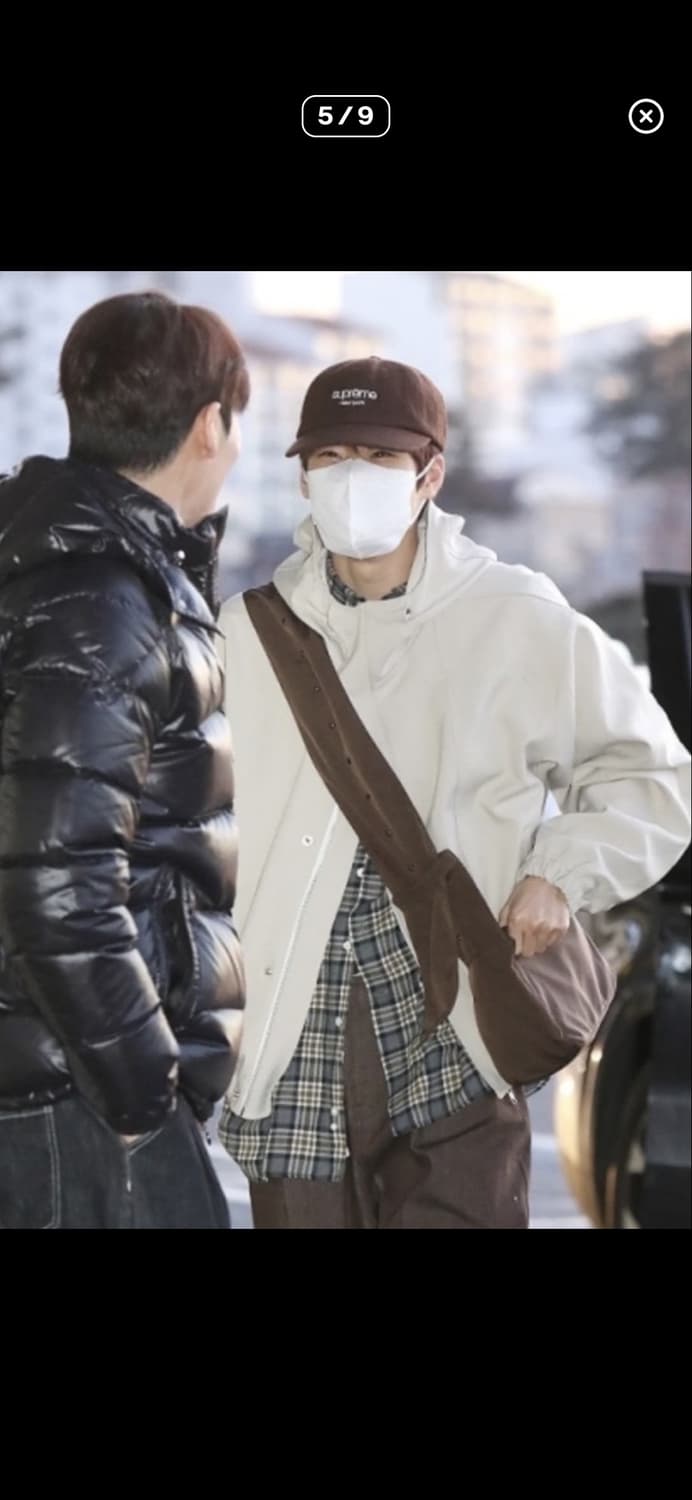 아모멘토 라이즈 소희 착용 가방 삽니다 상품이미지3