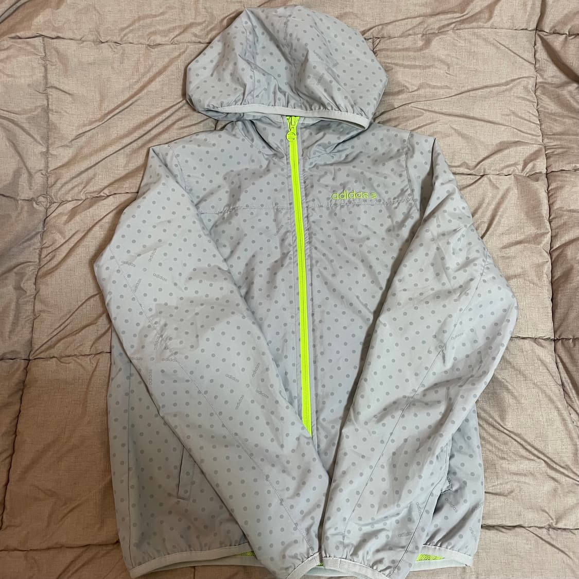아디다스 도트 바람막이 상품이미지1