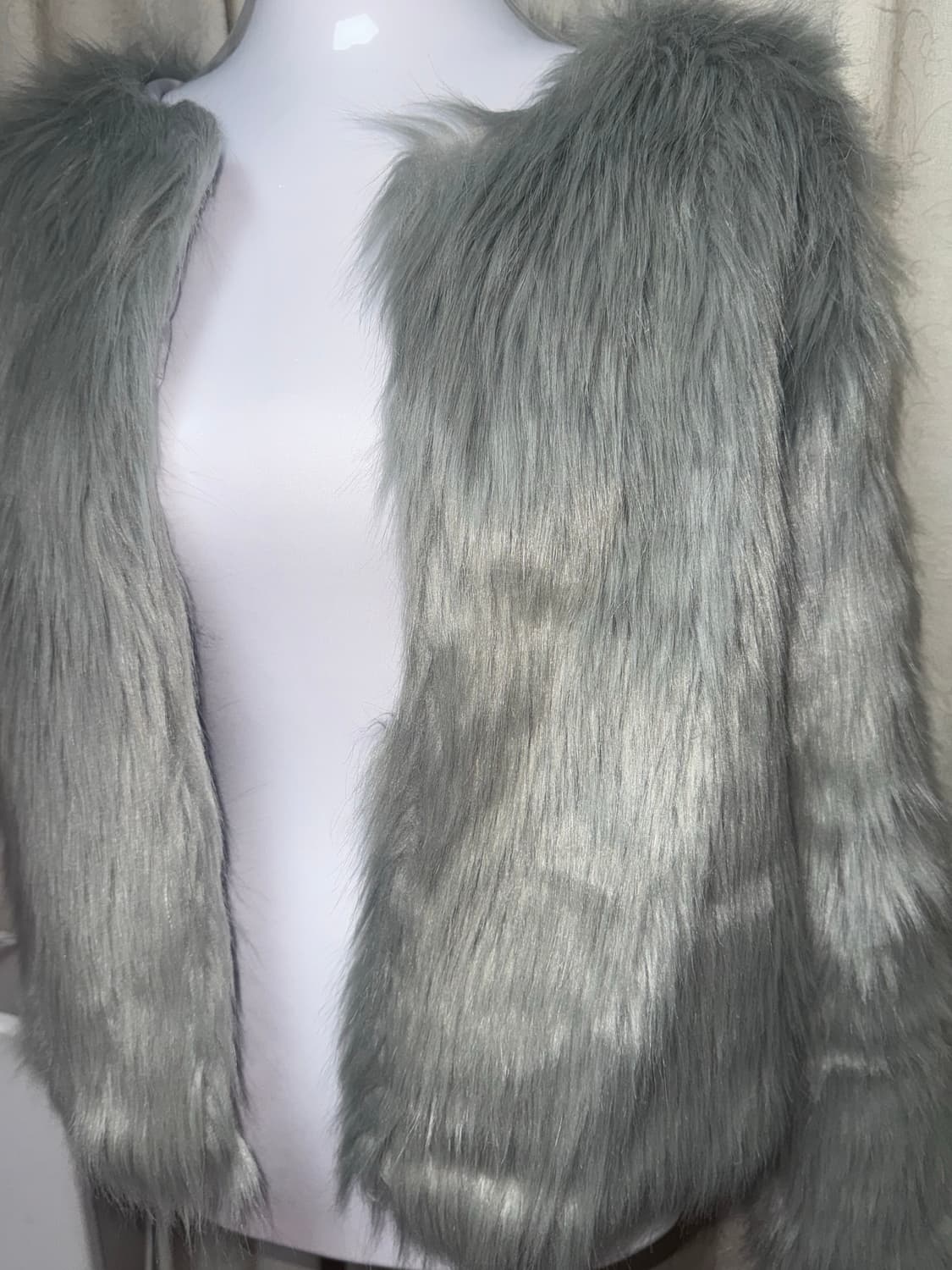 Silver semi crop fur jacket 상품이미지3