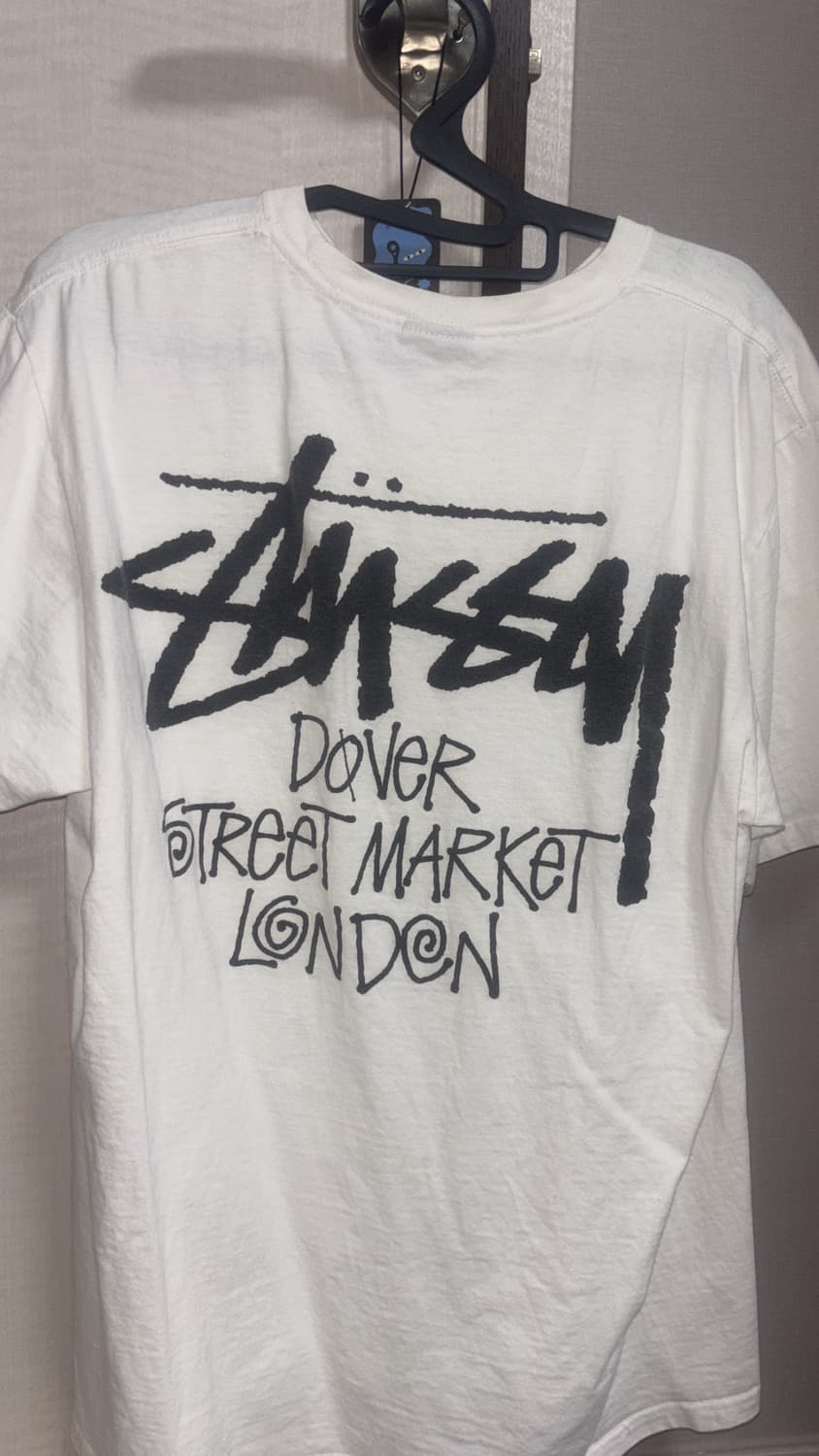 스투시 스탁 도버 스트리트 마켓 런던 티셔츠 화이트 2023 상품이미지4