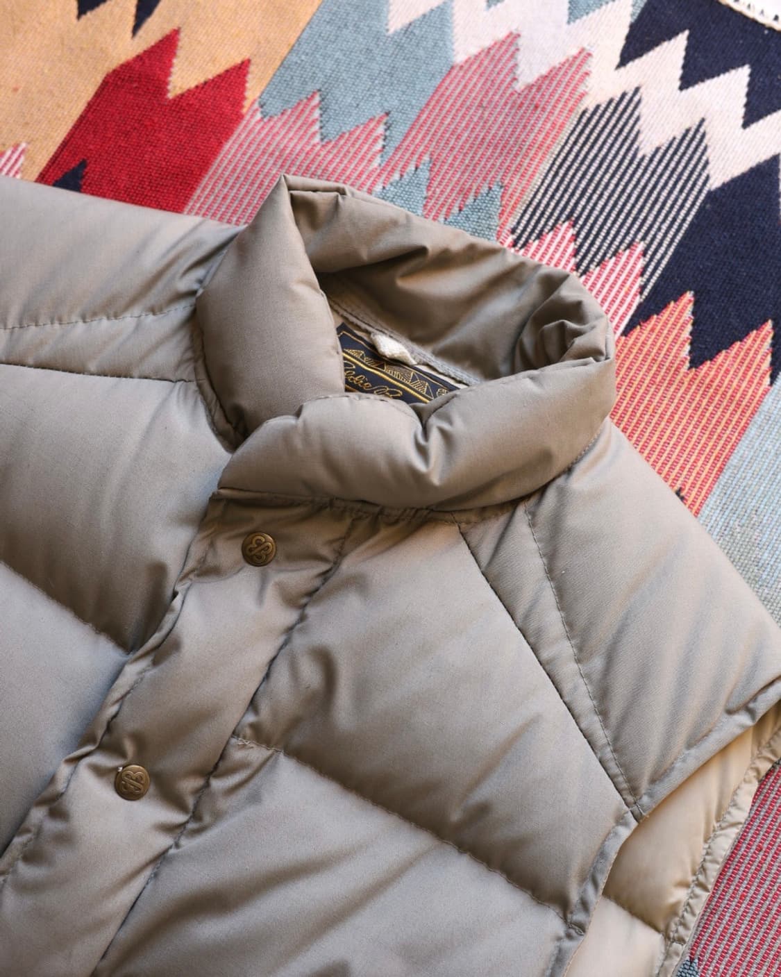 에디바우어 70s 카라코람 다운 베스트 상품이미지3