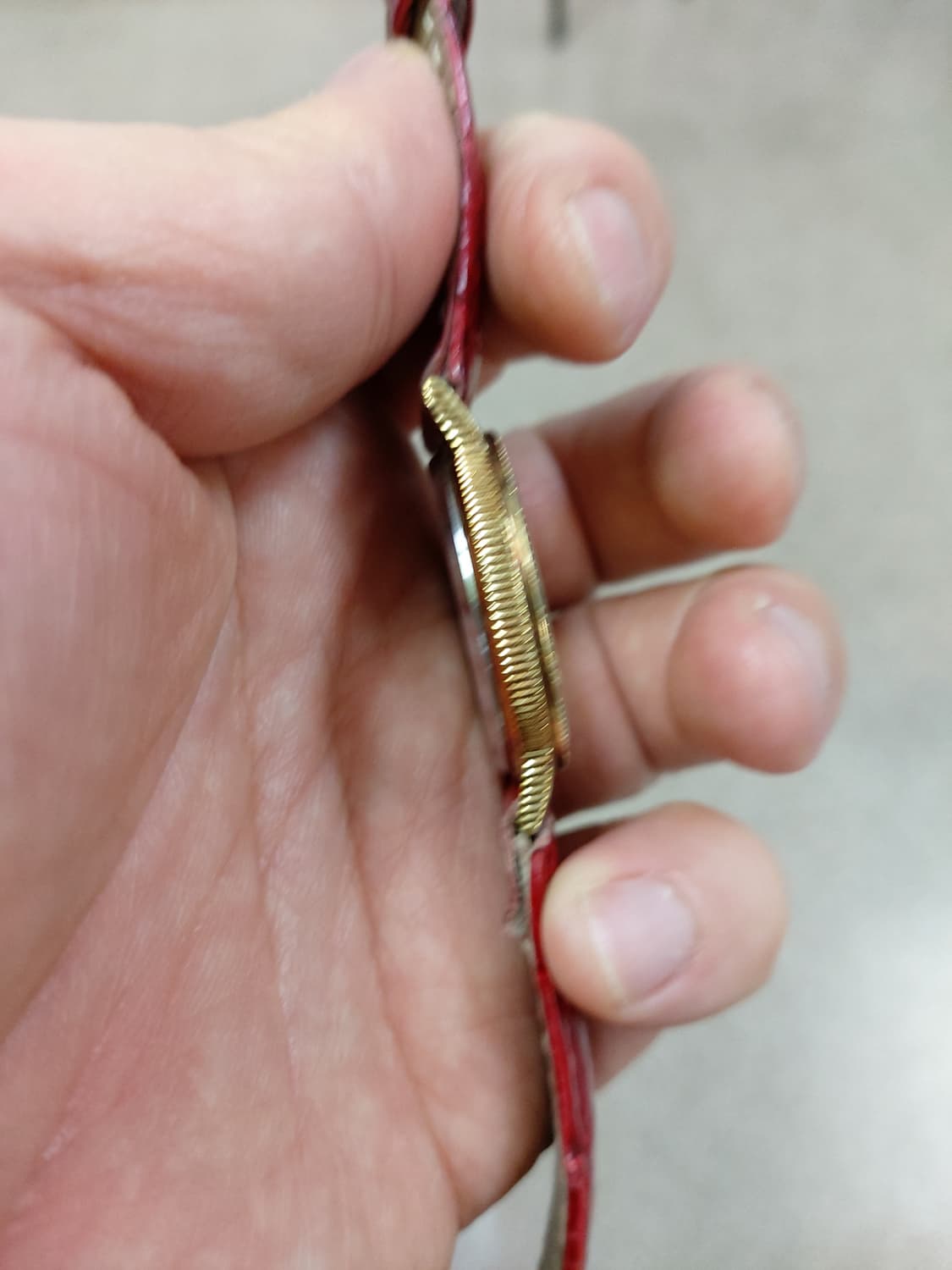 금색 다이얼이 고급스러운 불교 시계 상품이미지4