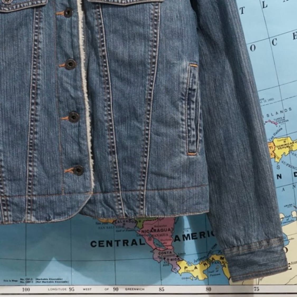 엘엘빈 쉐르파 데님 트러커자켓 상품이미지4