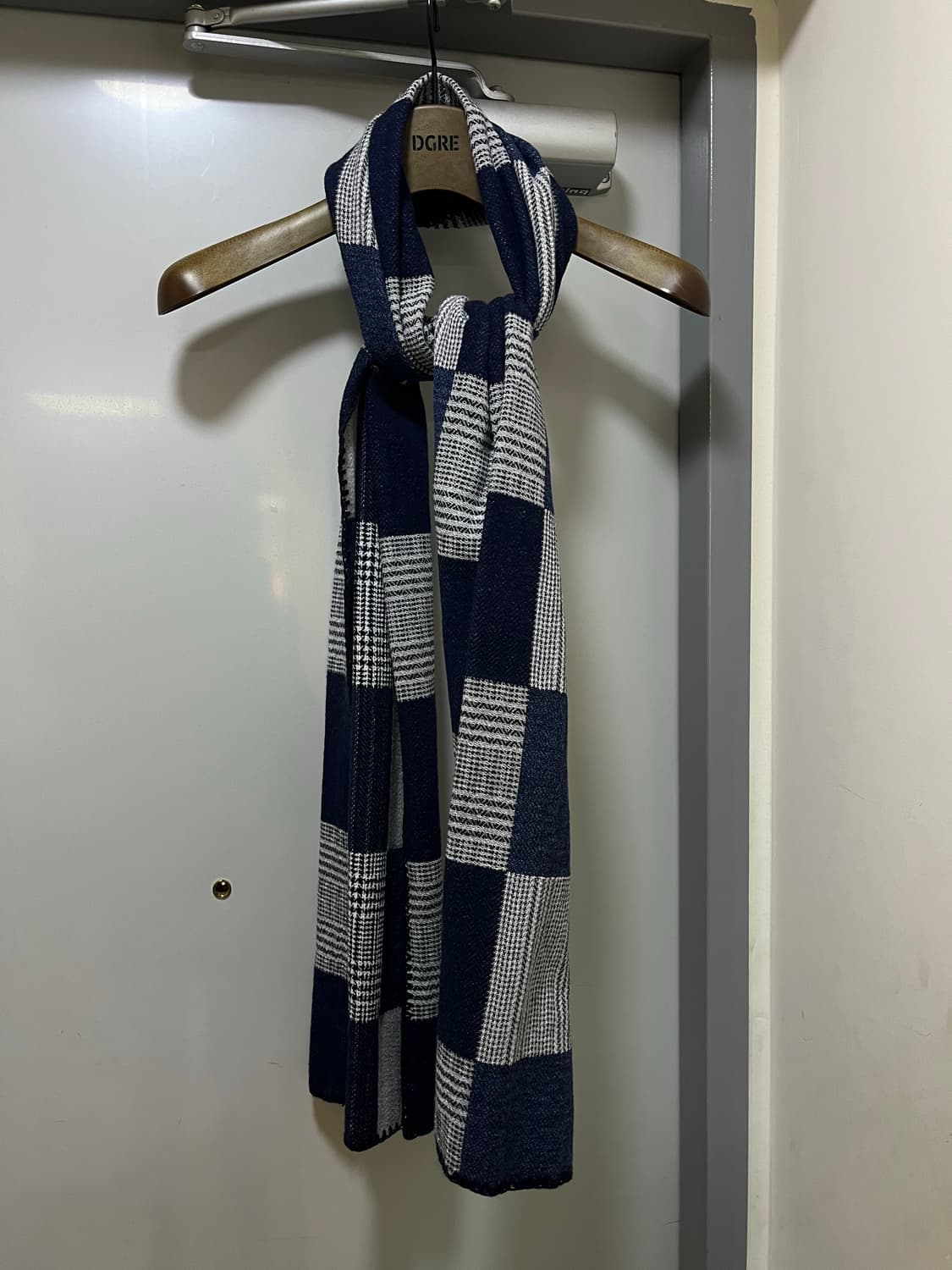 퍼렌 fluffy cotton scarf_check navy 상품이미지2