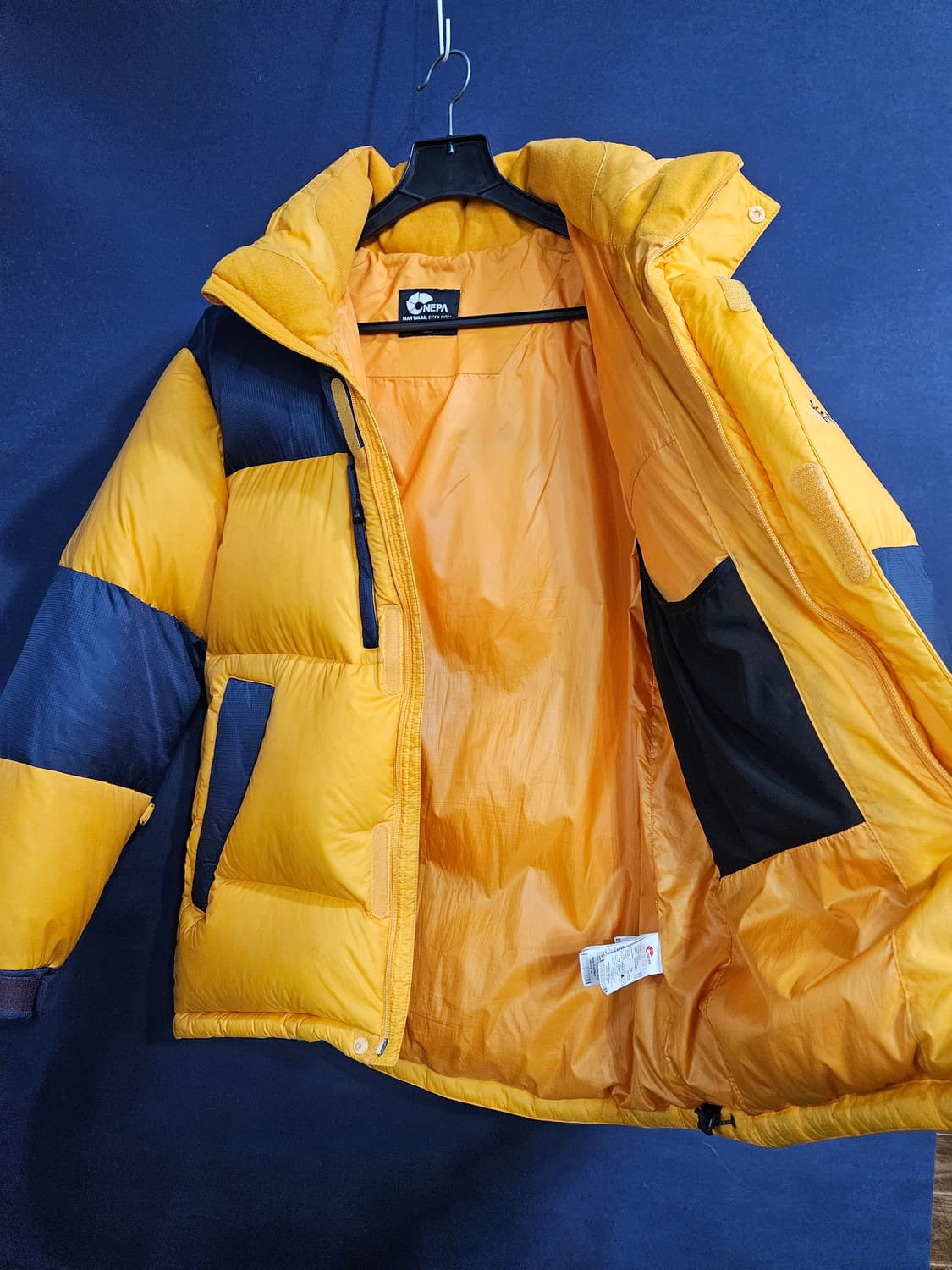 네파 750필 익스트림 옐로우투톤 남성 100 구스다운 패딩  상품이미지8