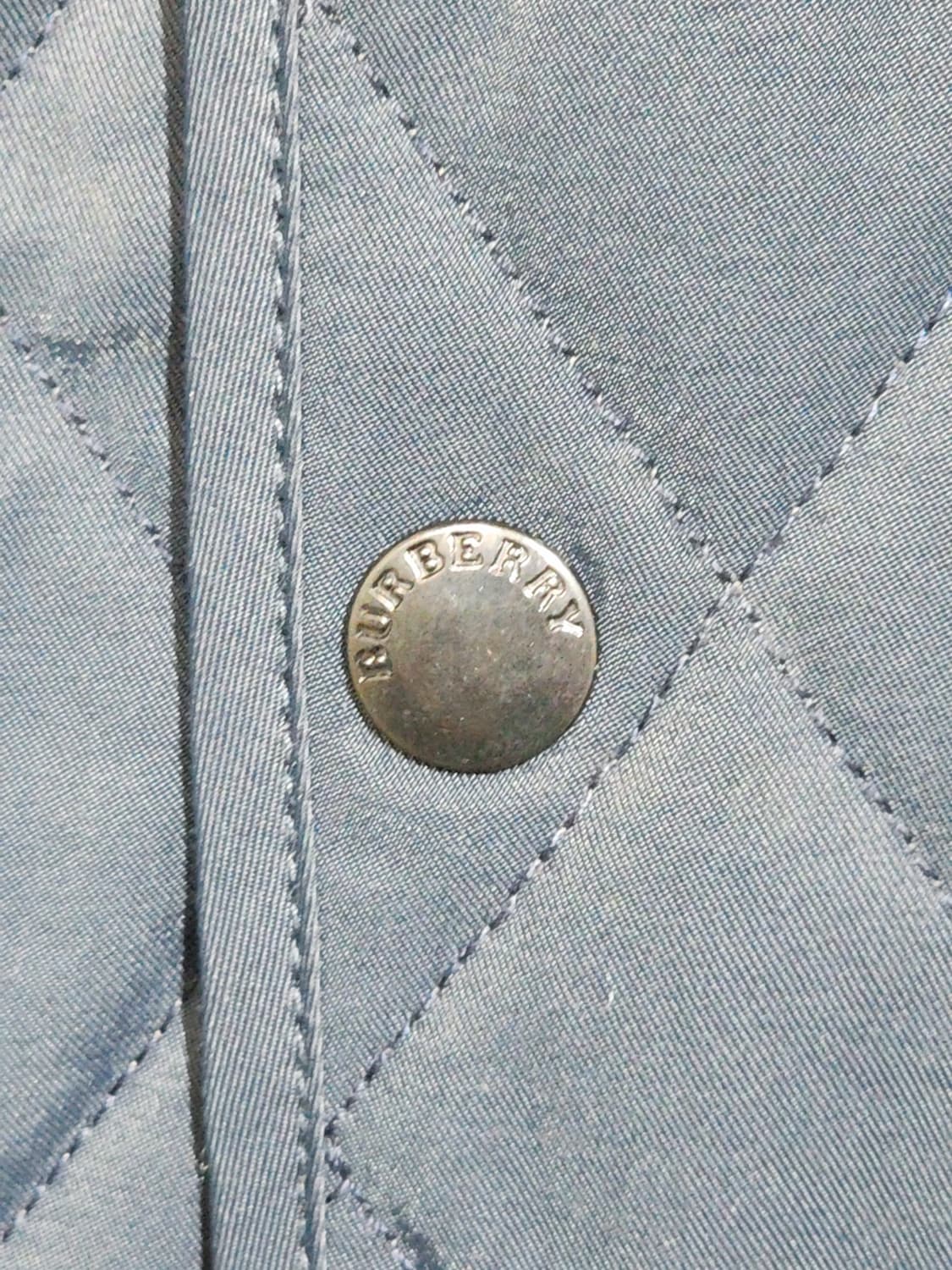 (S) 버버리 퀼팅자켓 네이비 누빔점퍼 안감 노바체크  상품이미지5