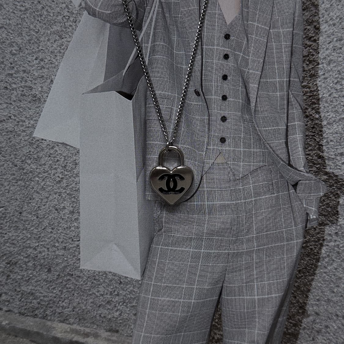 샤넬 미러 실버 하트락 목걸이 상품이미지2