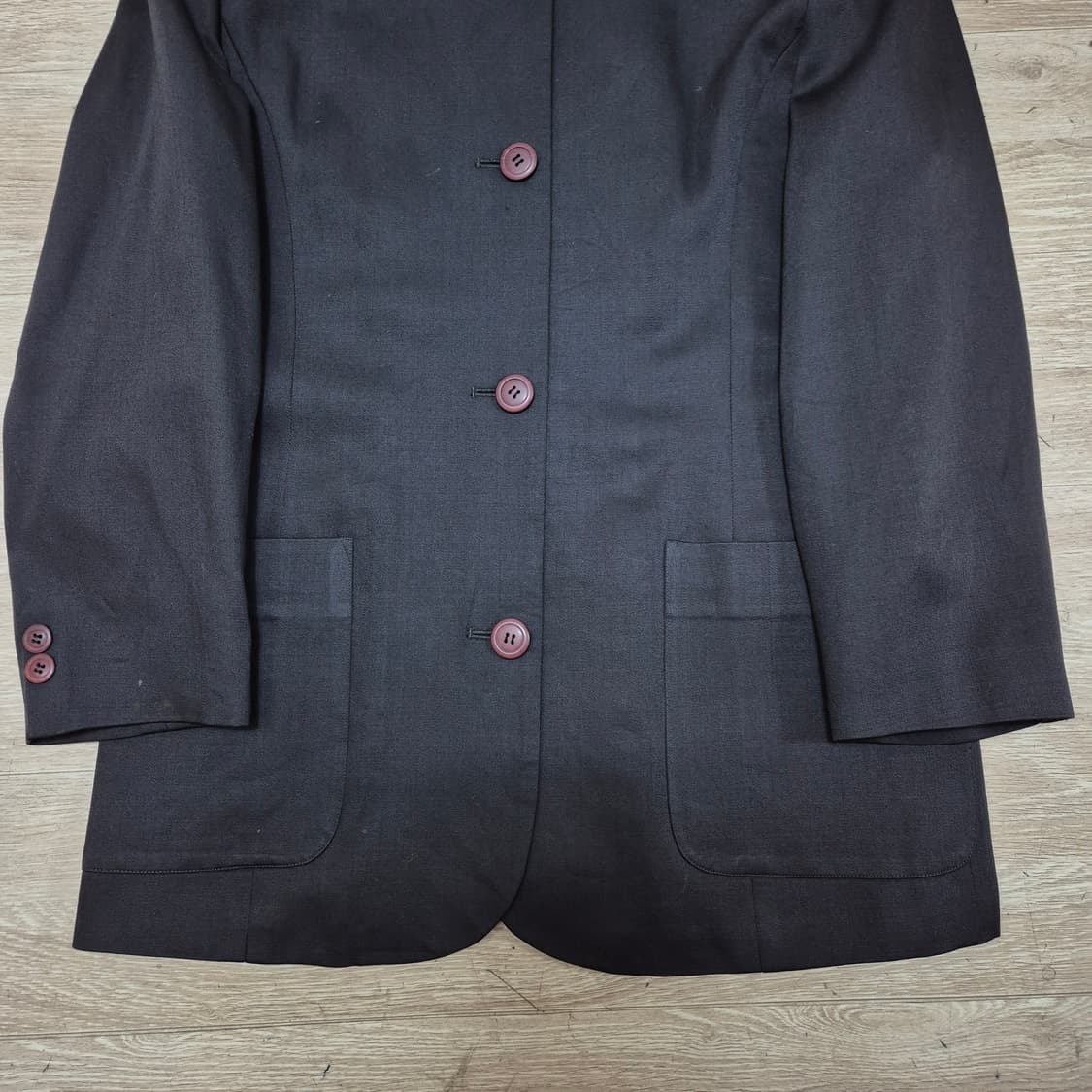 파올로구찌 유니크 버튼 모직 블레이저 자켓 (78) 상품이미지3