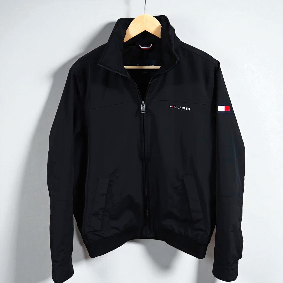 남녀공용S)Tommy 타미힐피거 블랙 바람막이 자켓 상품이미지1