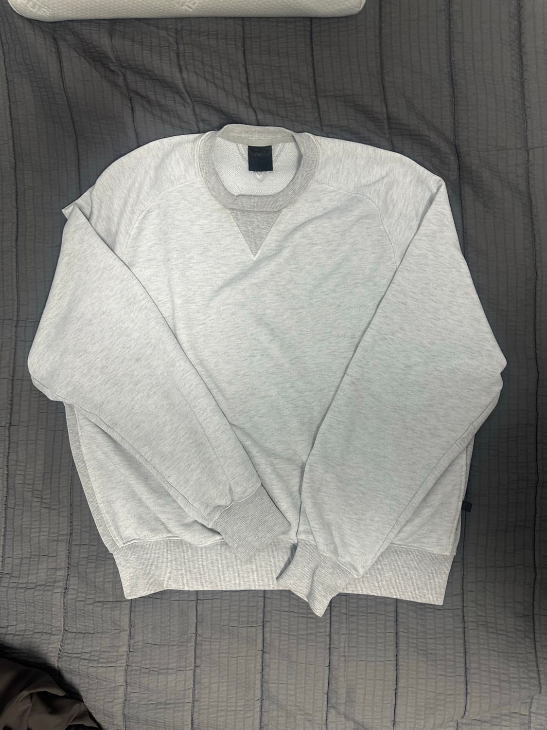 [M] 다이와피어39 테크 스웨트 셔츠 그레이 상품이미지2