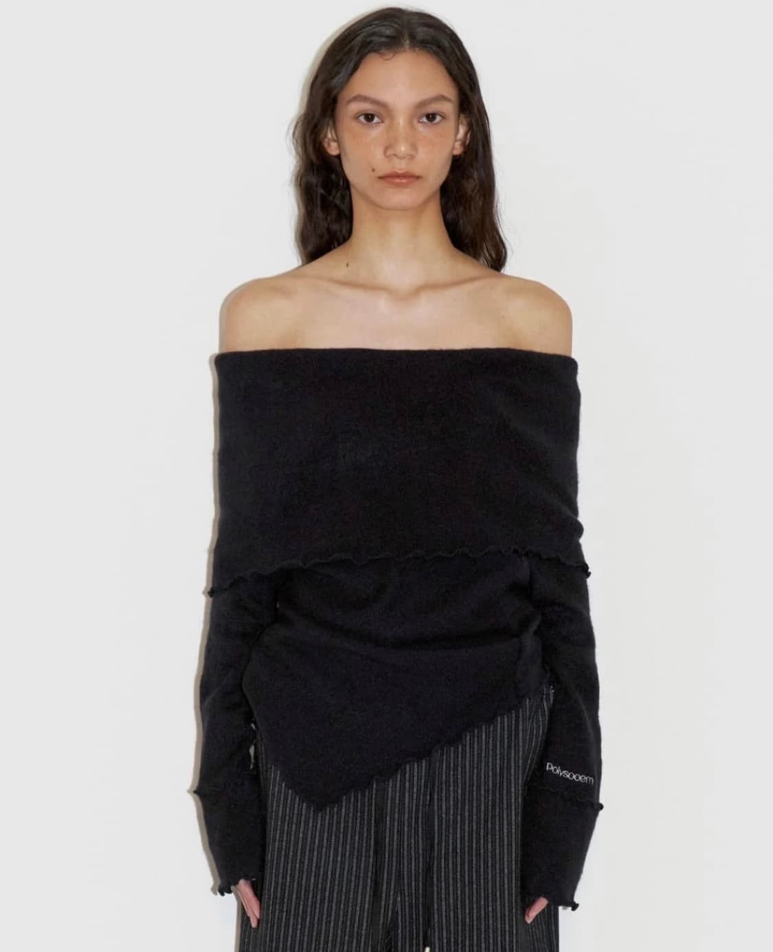 울 오프숄더 블랙 상품이미지1