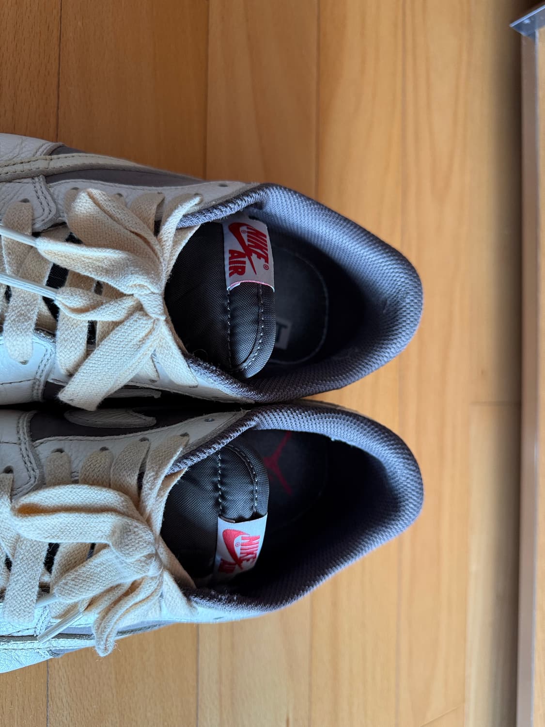 조던 1 트레비스스캇 리버스모카 세일앤리저록 265사이즈 트래비스 스캇  상품이미지6