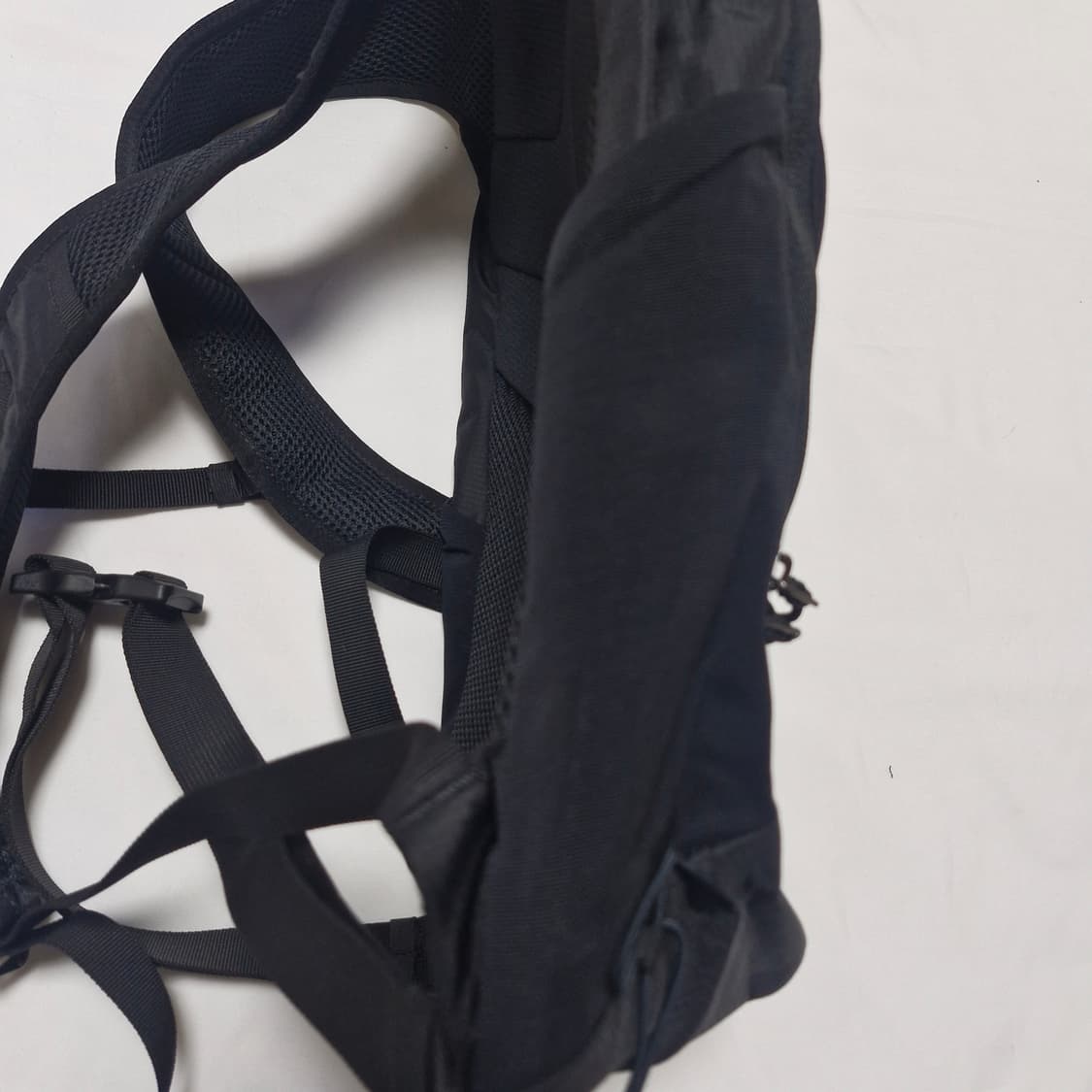 살로몬 트레일블레이저 10 블랙 백팩 가방 상품이미지7