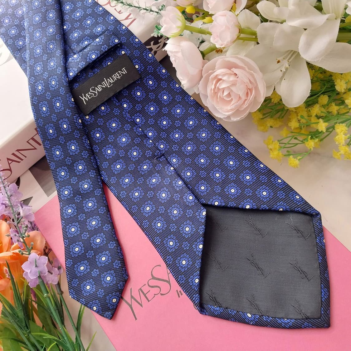 입생로랑 실크 블루 플라워 자카드 넥타이 9.9cm A+등급 K1323
 상품이미지4