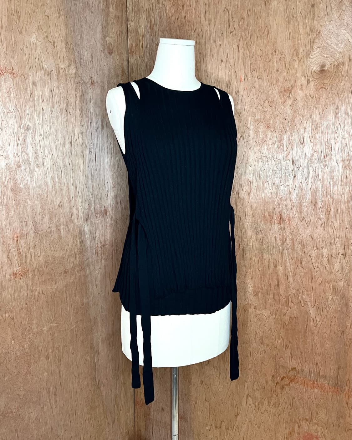 헬무트랭 슬리브리스 크러쉬드 니트 탑 상품이미지1