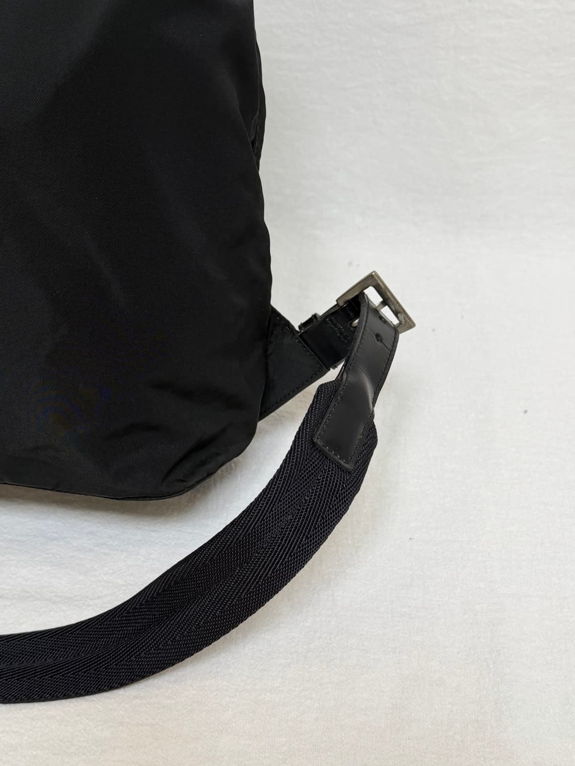 정품 프라다 포코노 나일론 원포켓 블랙 백팩 미디움 상품이미지7