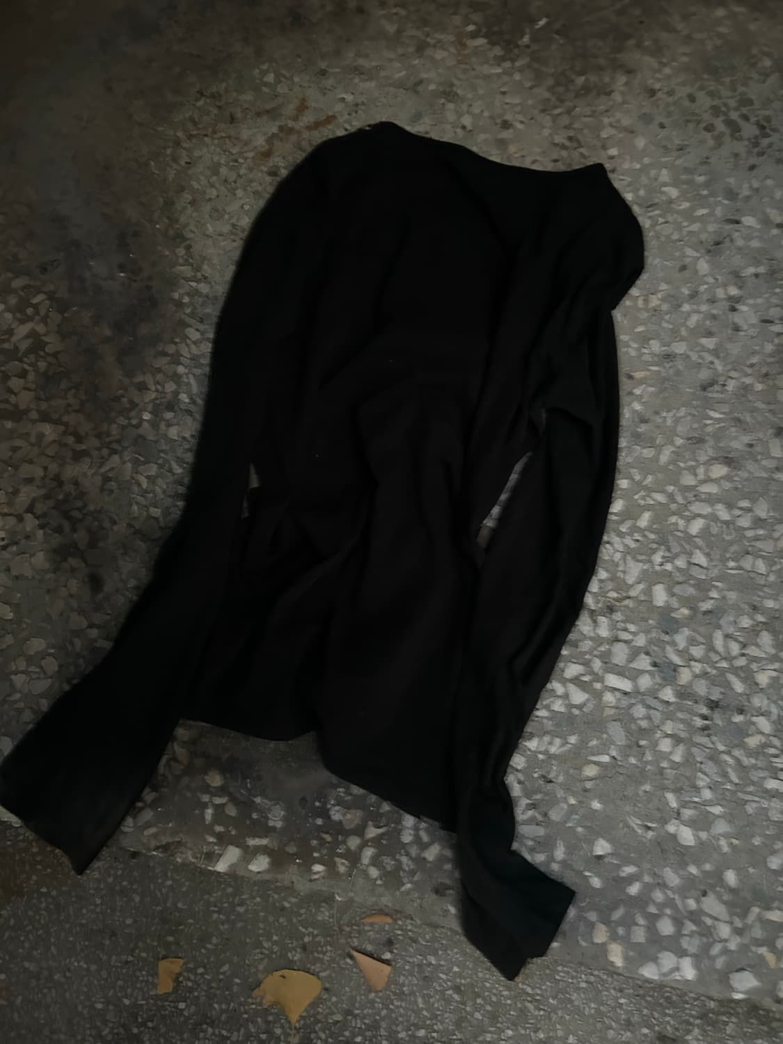 *rare* 2000s 펑크 아이그너 체인 글리터 블랙 롱슬리브 상품이미지3