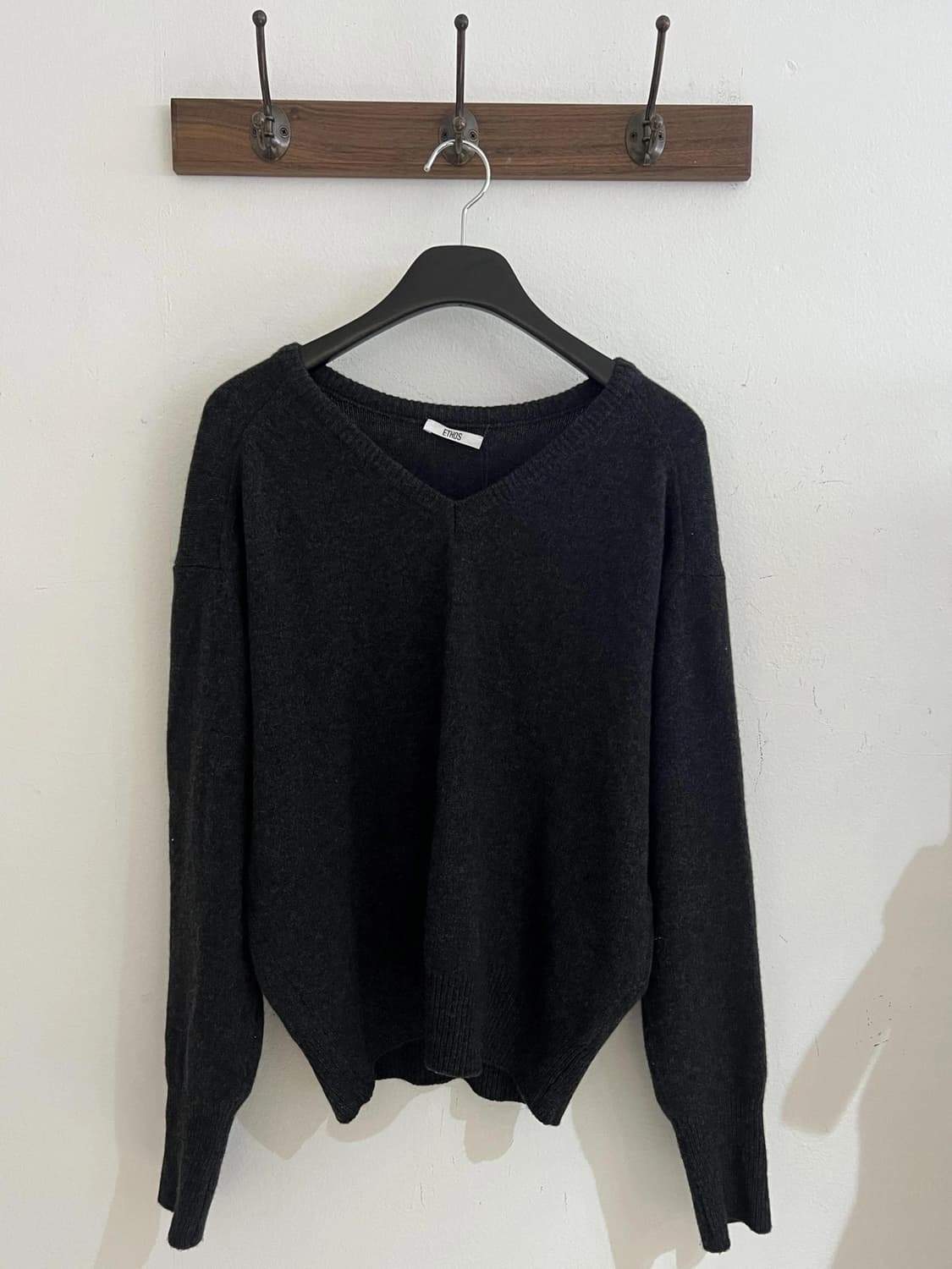 에토스 브이넥니트 상품이미지1