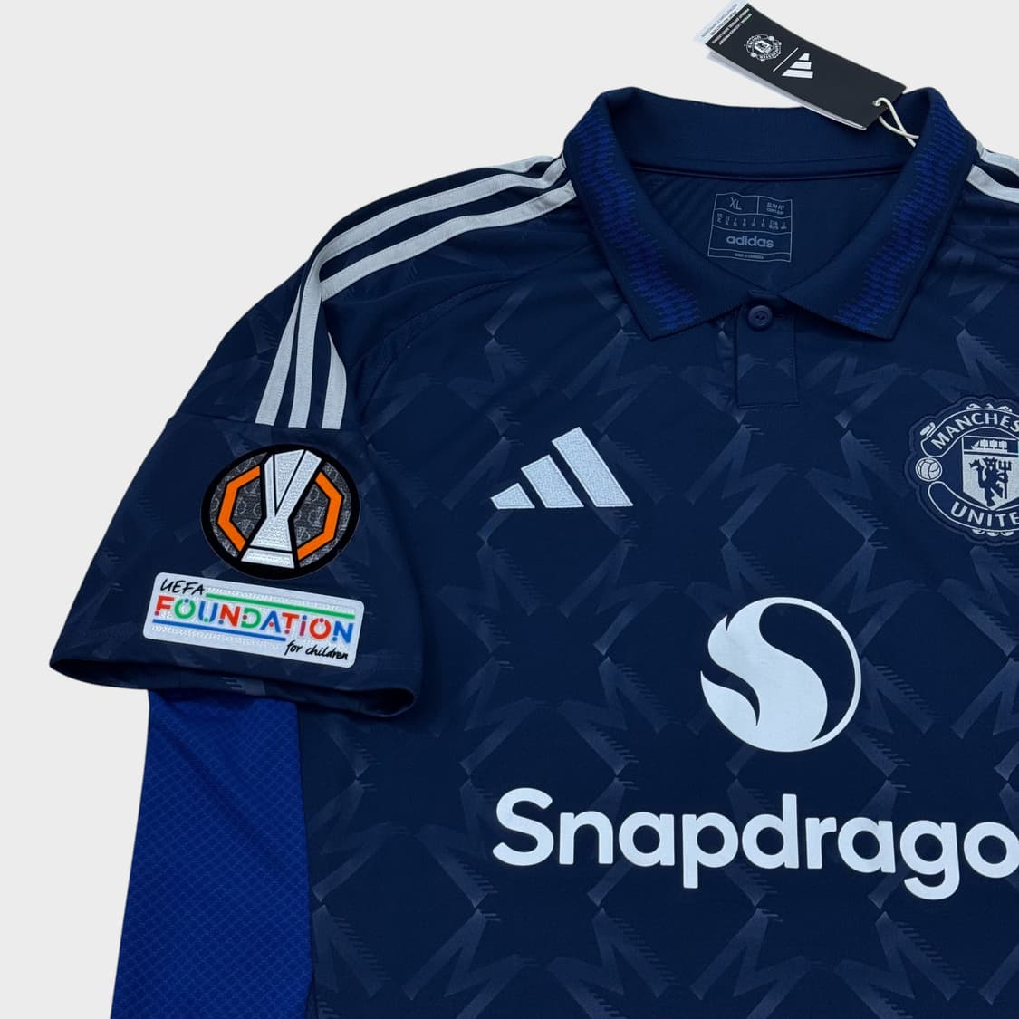 24-25 맨체스터 유나이티드 어웨이 No.8 브루노 페르난데스 상품이미지4