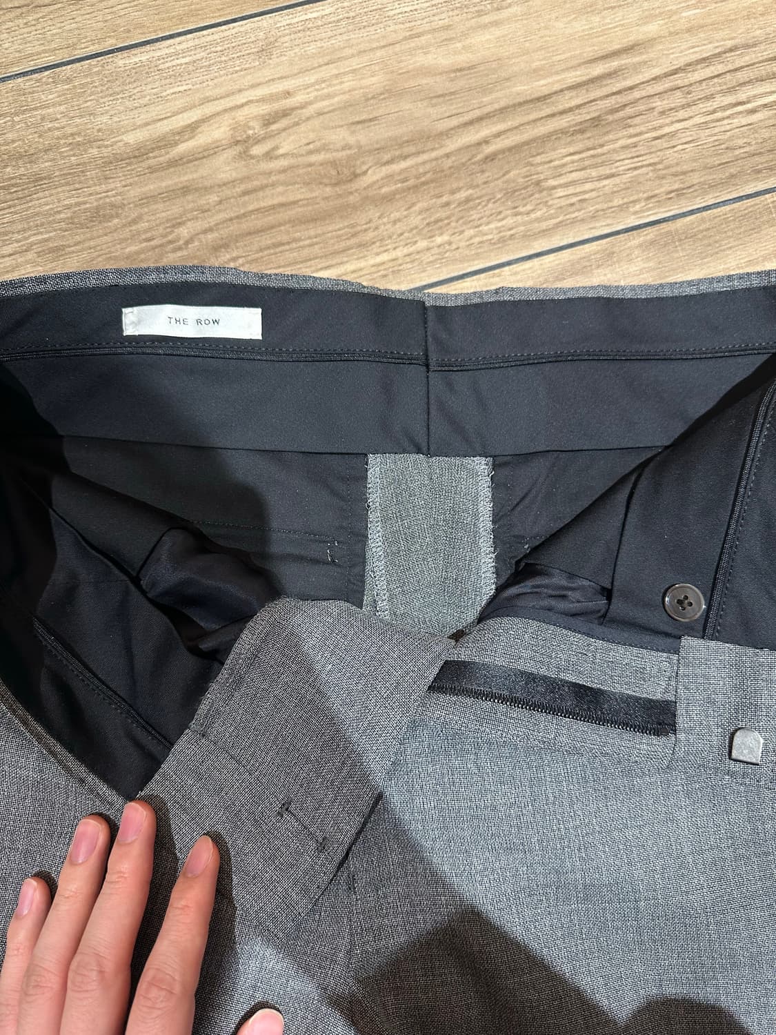[32] The Row 울 실크 트라우저 (그레이) 상품이미지3