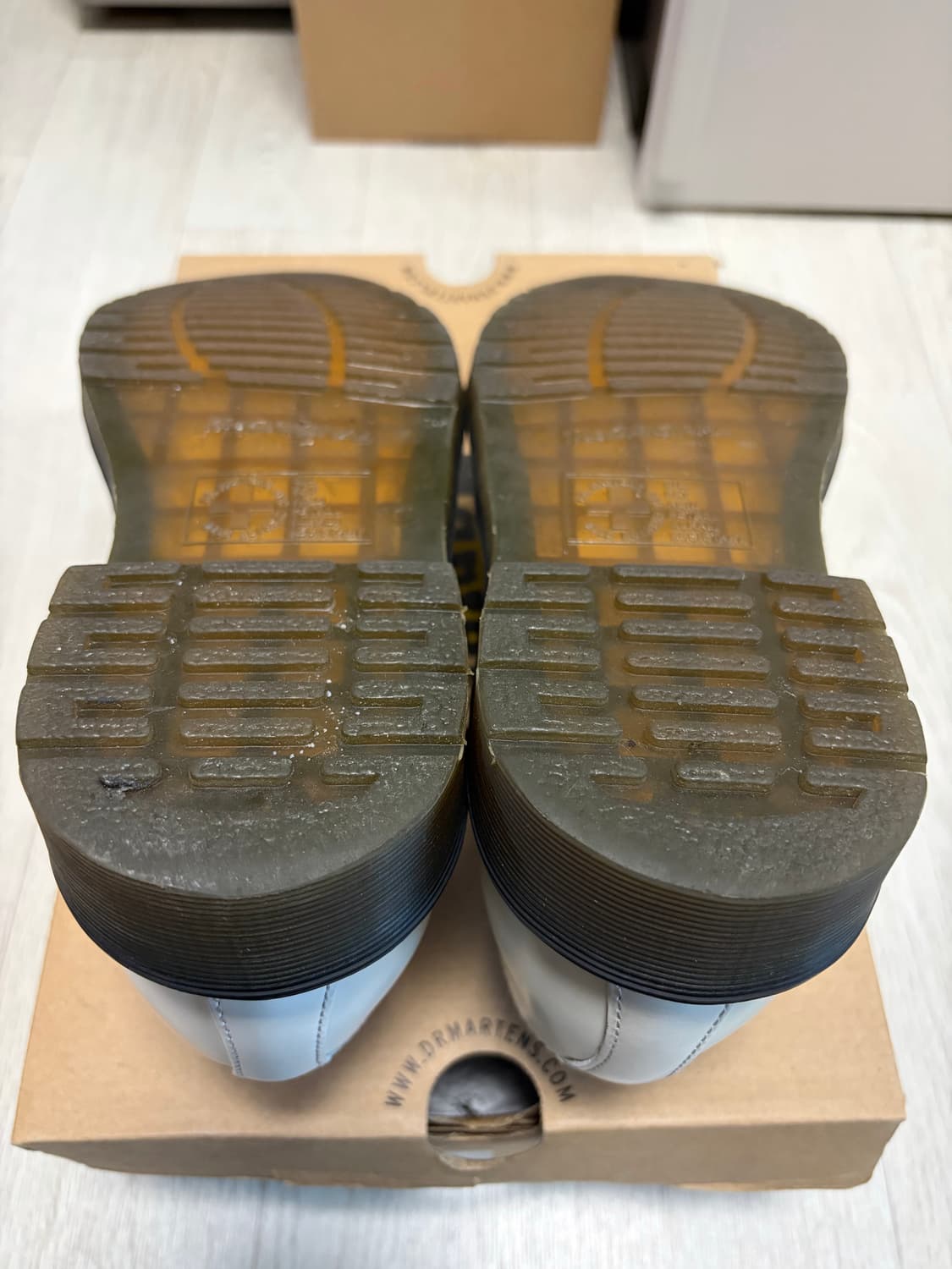 닥터마틴 1461 스무스 화이트 260(UK7) 상품이미지4