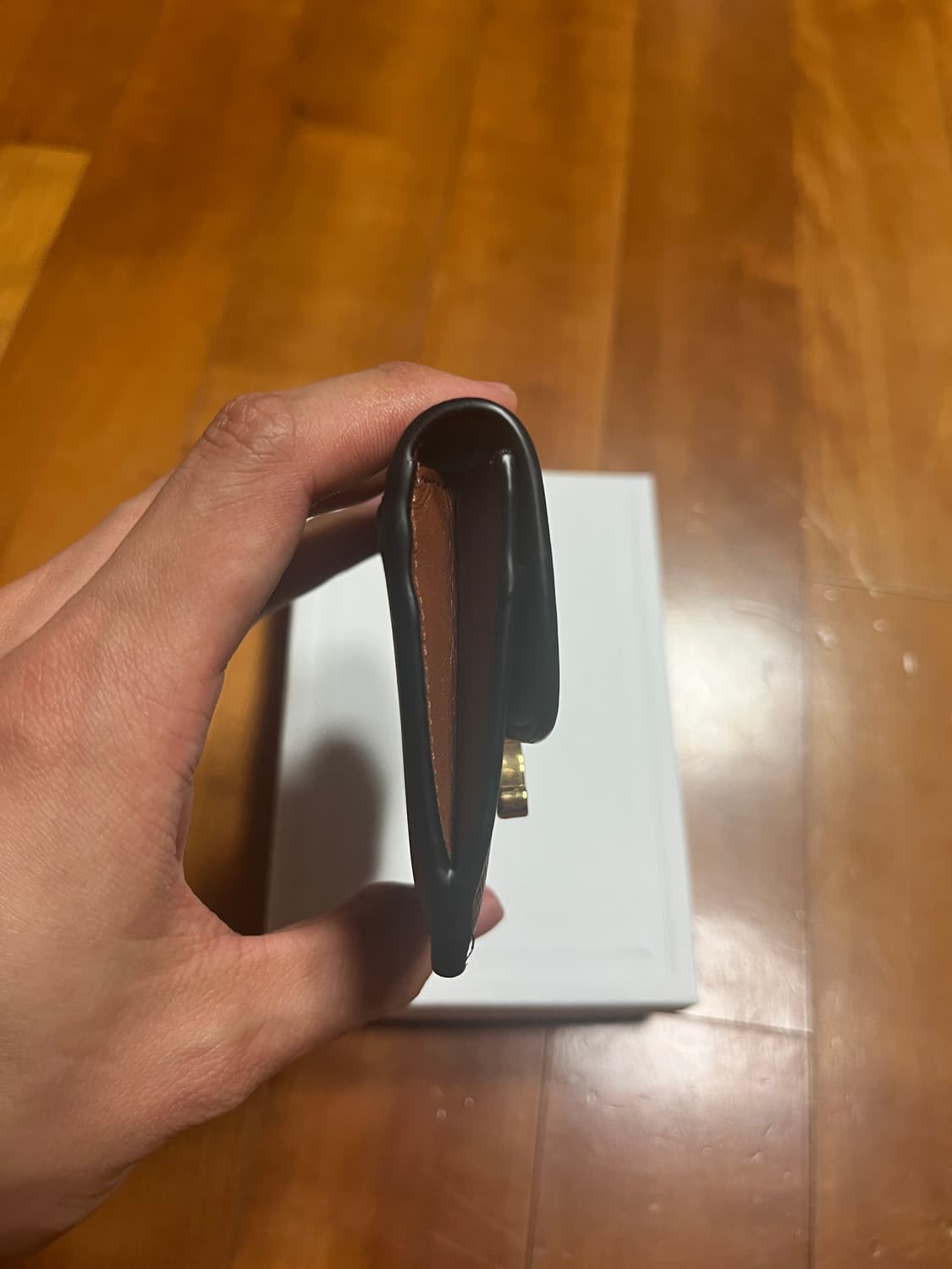 셀린느 트리옹페 플랩 카드 지갑 상품이미지5