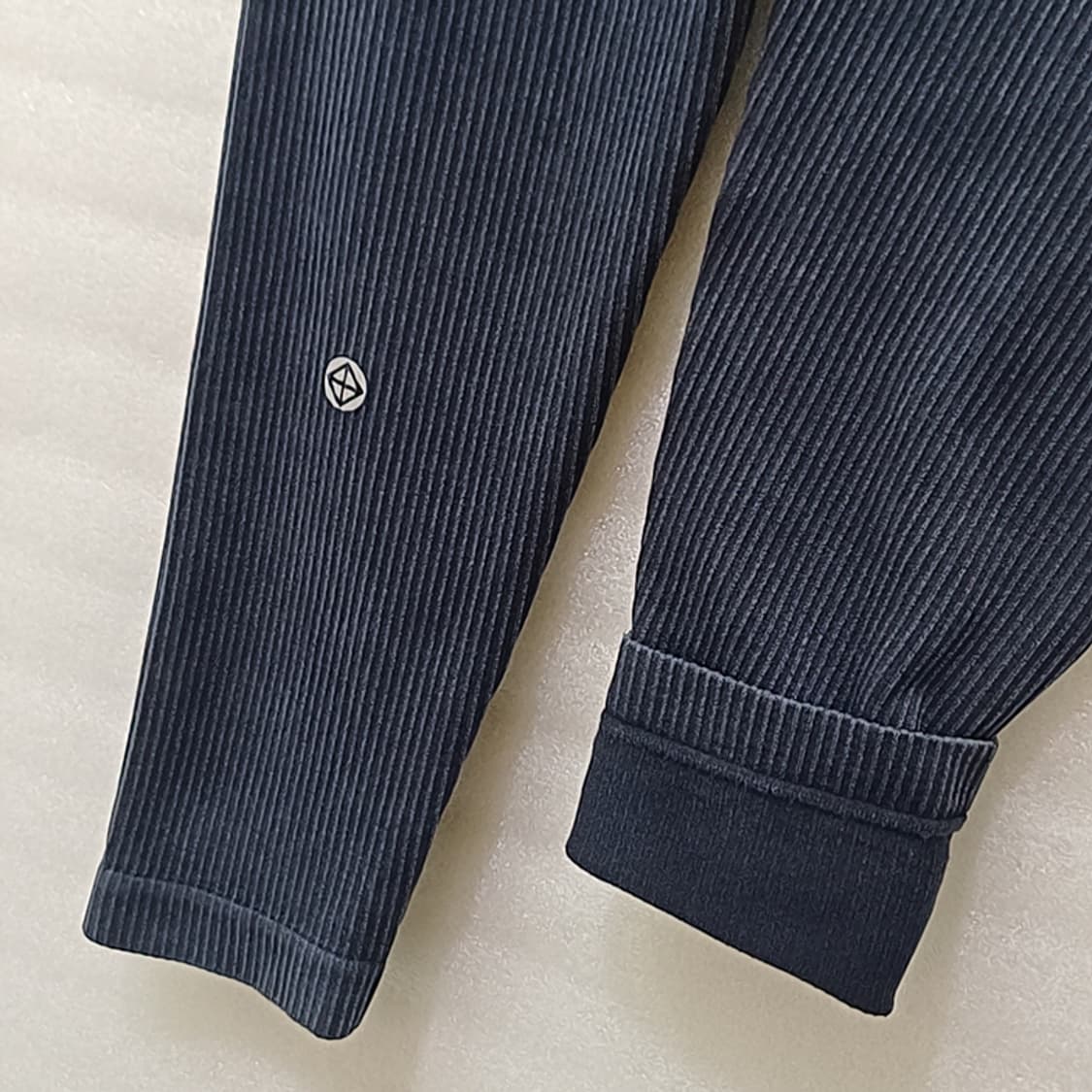 잇존 요가 필라테스 스포츠 골지 레깅스 여성 M L 거의새것 사랑봉봉 상품이미지6