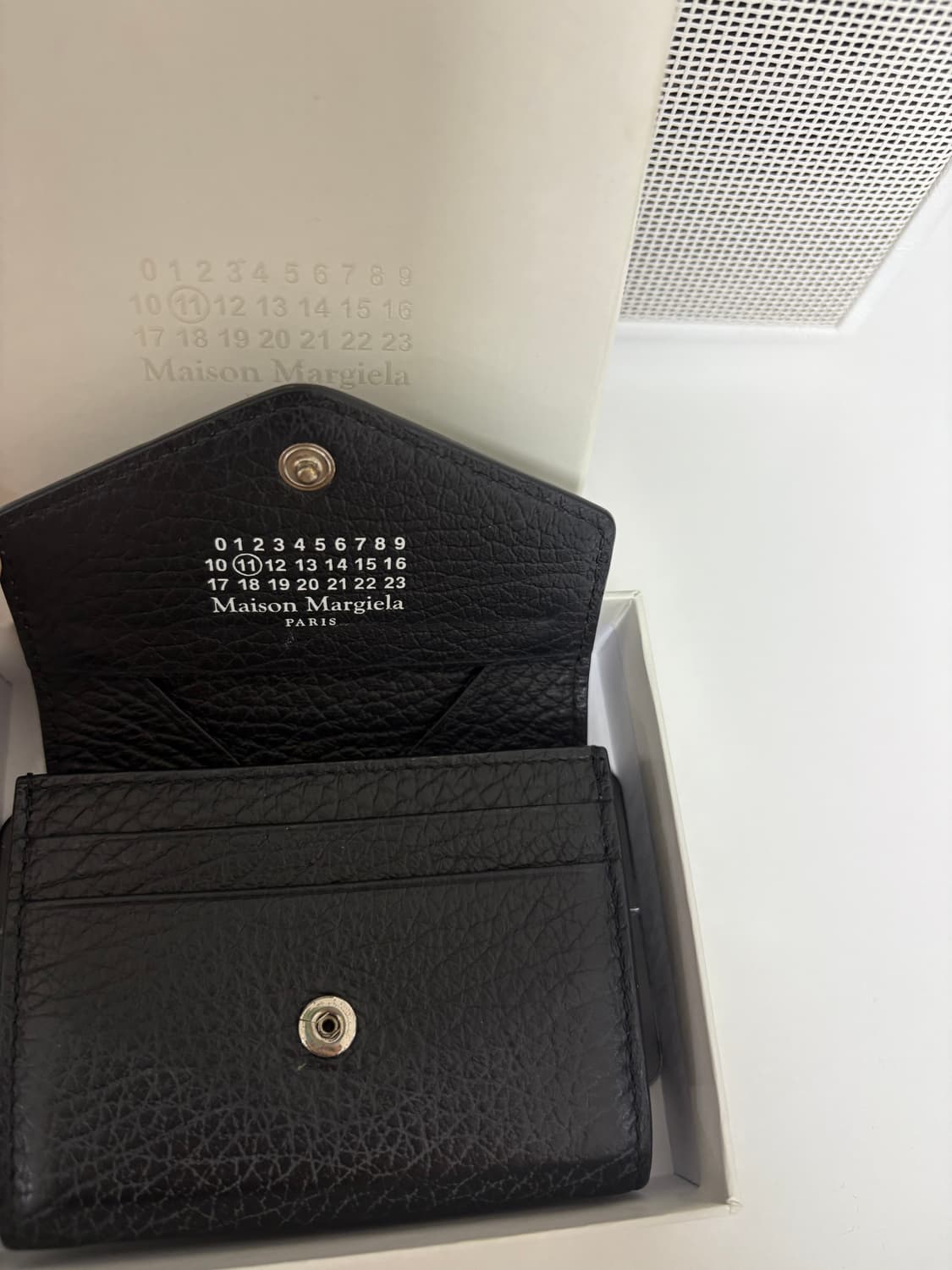 메종마르지엘라 카드지갑 블랙 S56UI0149 상품이미지3