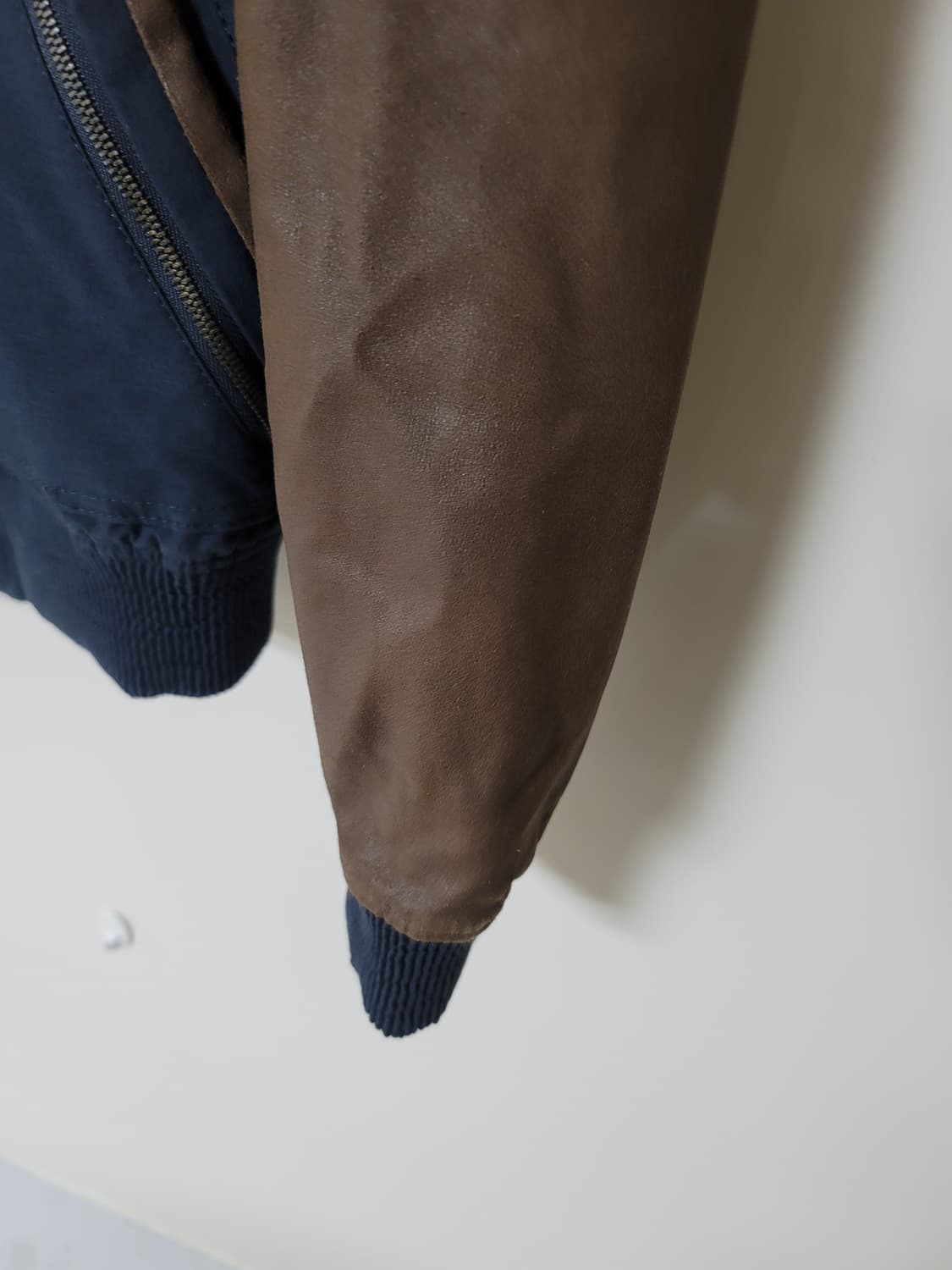 솔리드옴므 우영미 염소가죽 투톤자켓 95사이즈 상태굿 상품이미지4