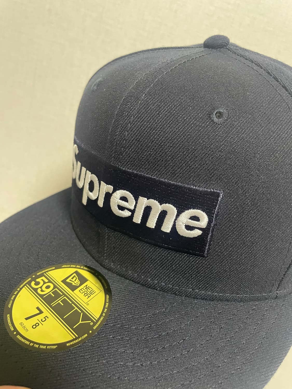 뉴에라 슈프림 59fifty 상품이미지1