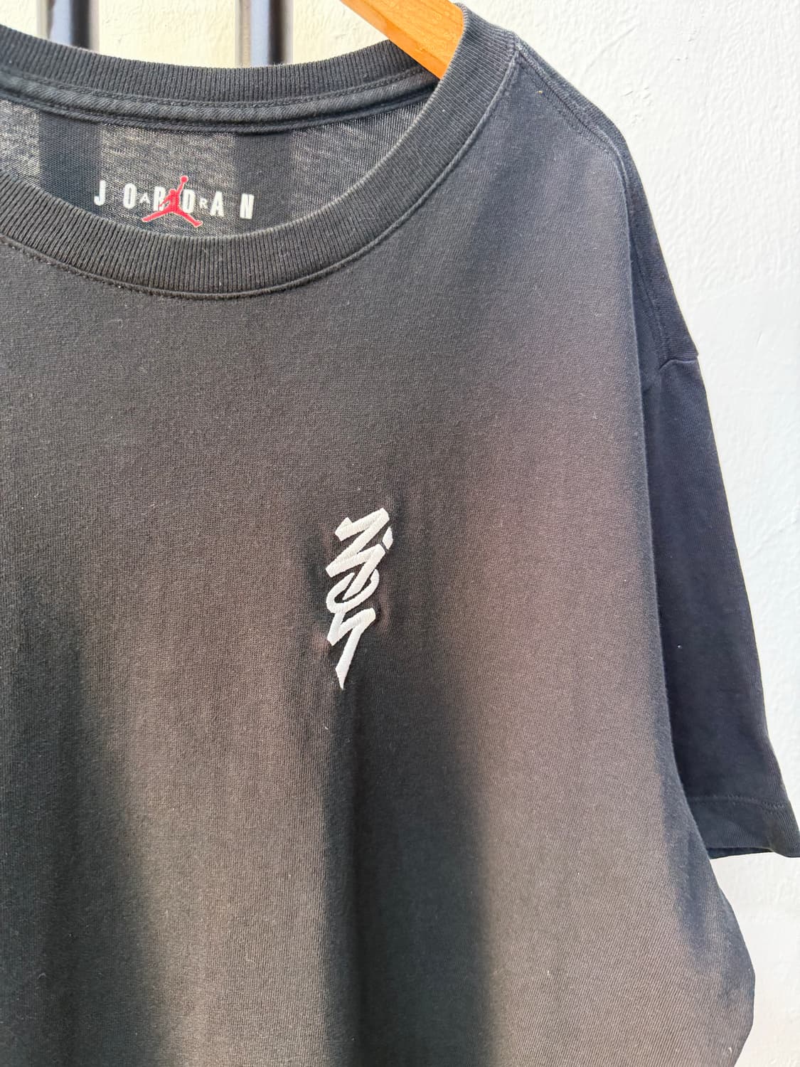 정품) 나이키 조던 블랙 반팔티 XXL 상품이미지4