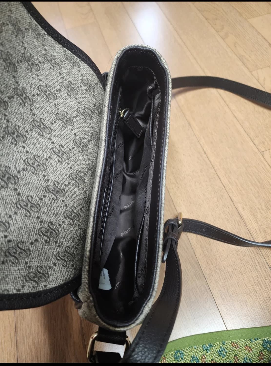 피에르가르뎅 크로스백 상품이미지4