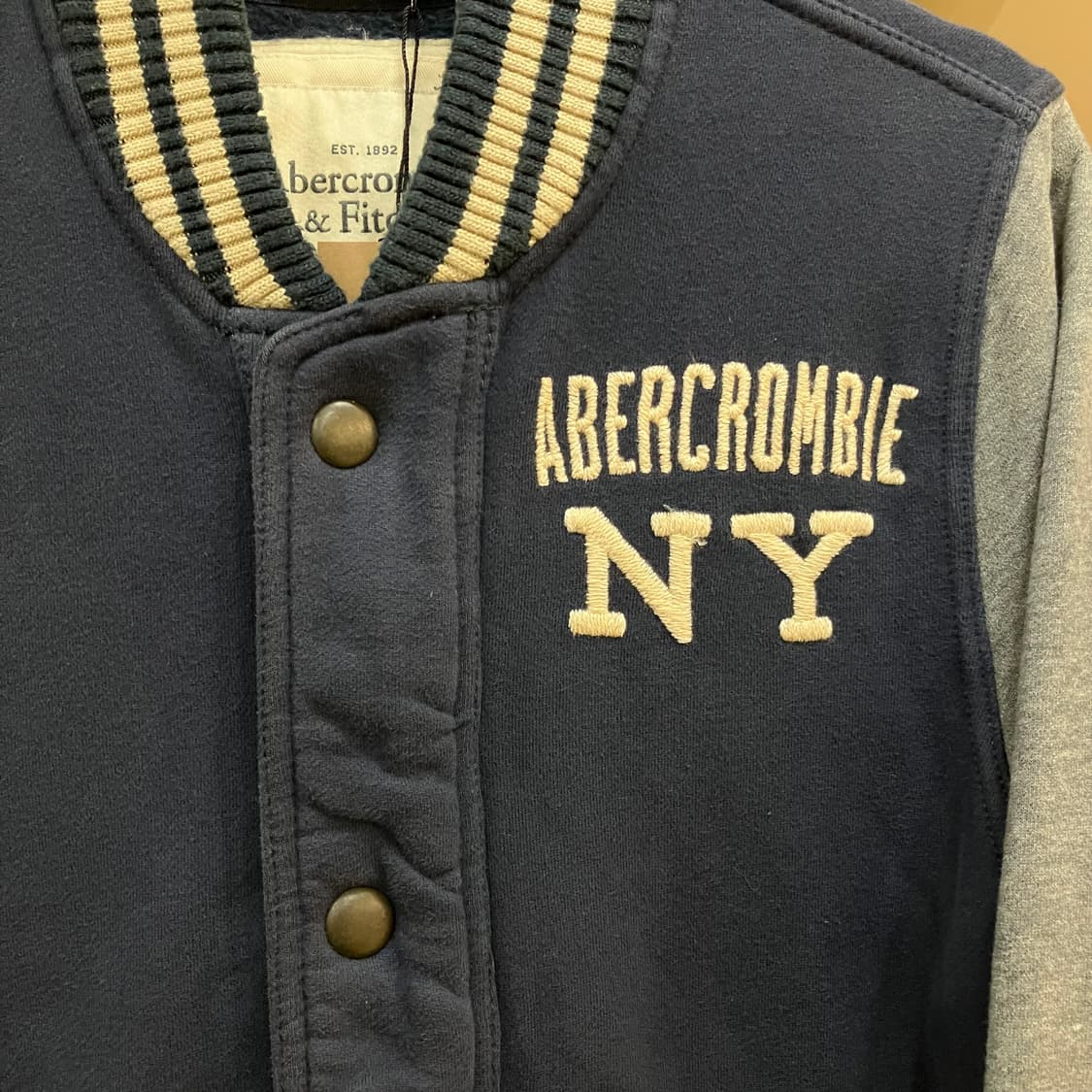 아베크롬비 네이비 그레이 배색 바시티 자켓 M 상품이미지4