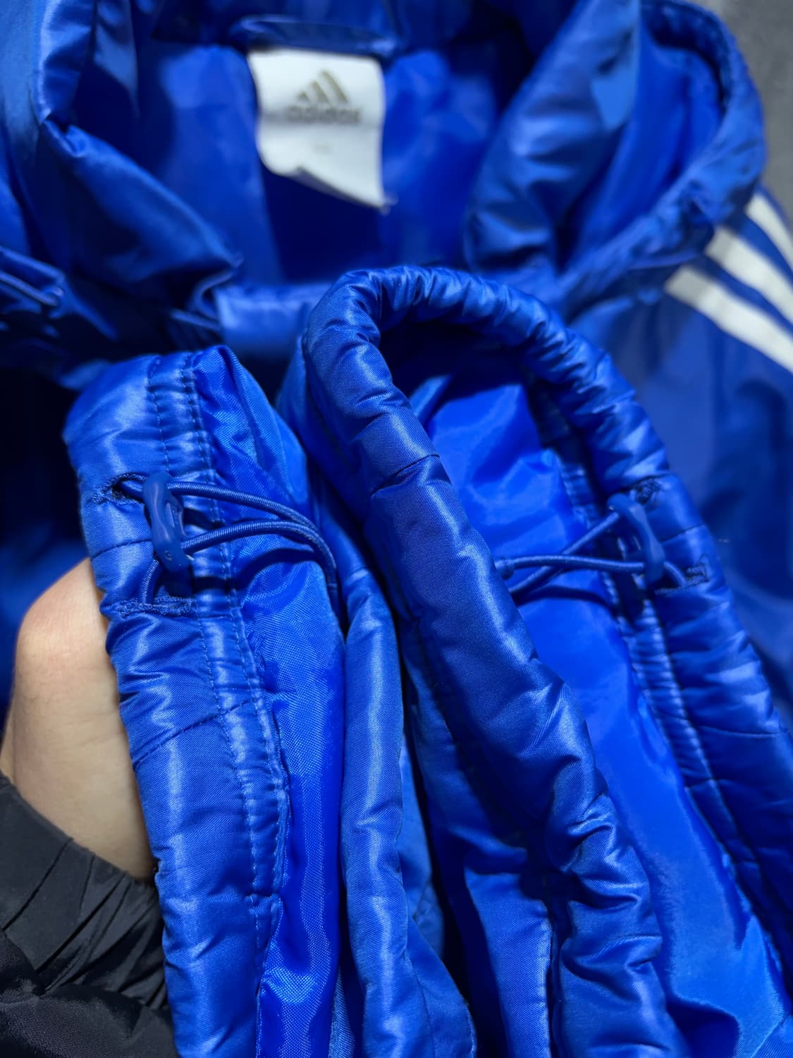 L 아디다스 첼시 삼선로고 코발트블루 후디 패디드 자켓 상품이미지5