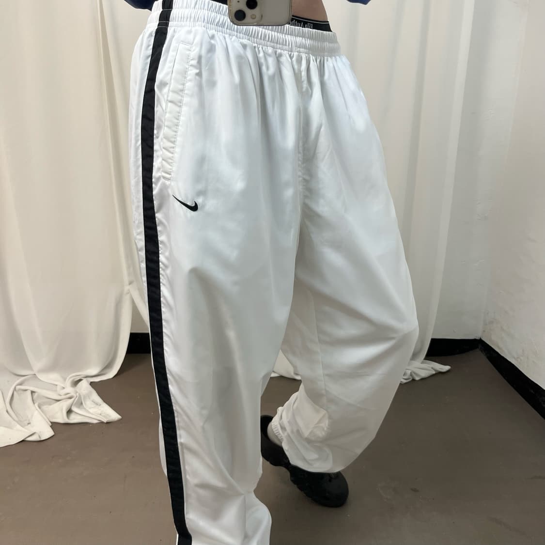 Nike 00’s swoosh woven pants 상품이미지3