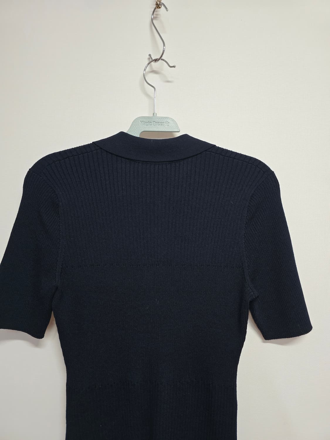 띠어리  반팔 카라 니트m 상품이미지6