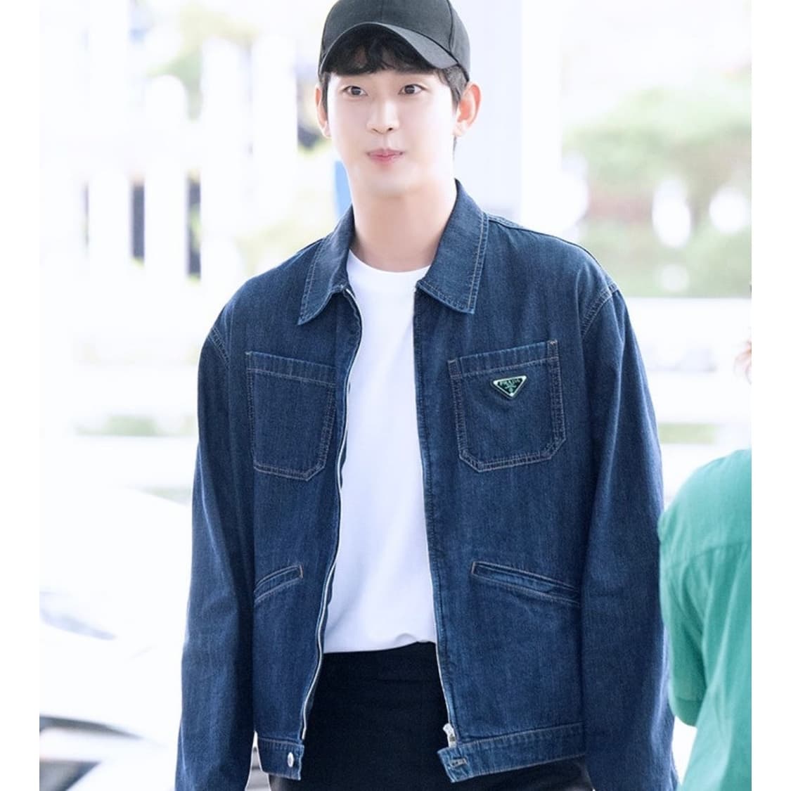 [S급/L] 프라다 삼각로고 라이트 데님 블루종 청자켓 상품이미지8