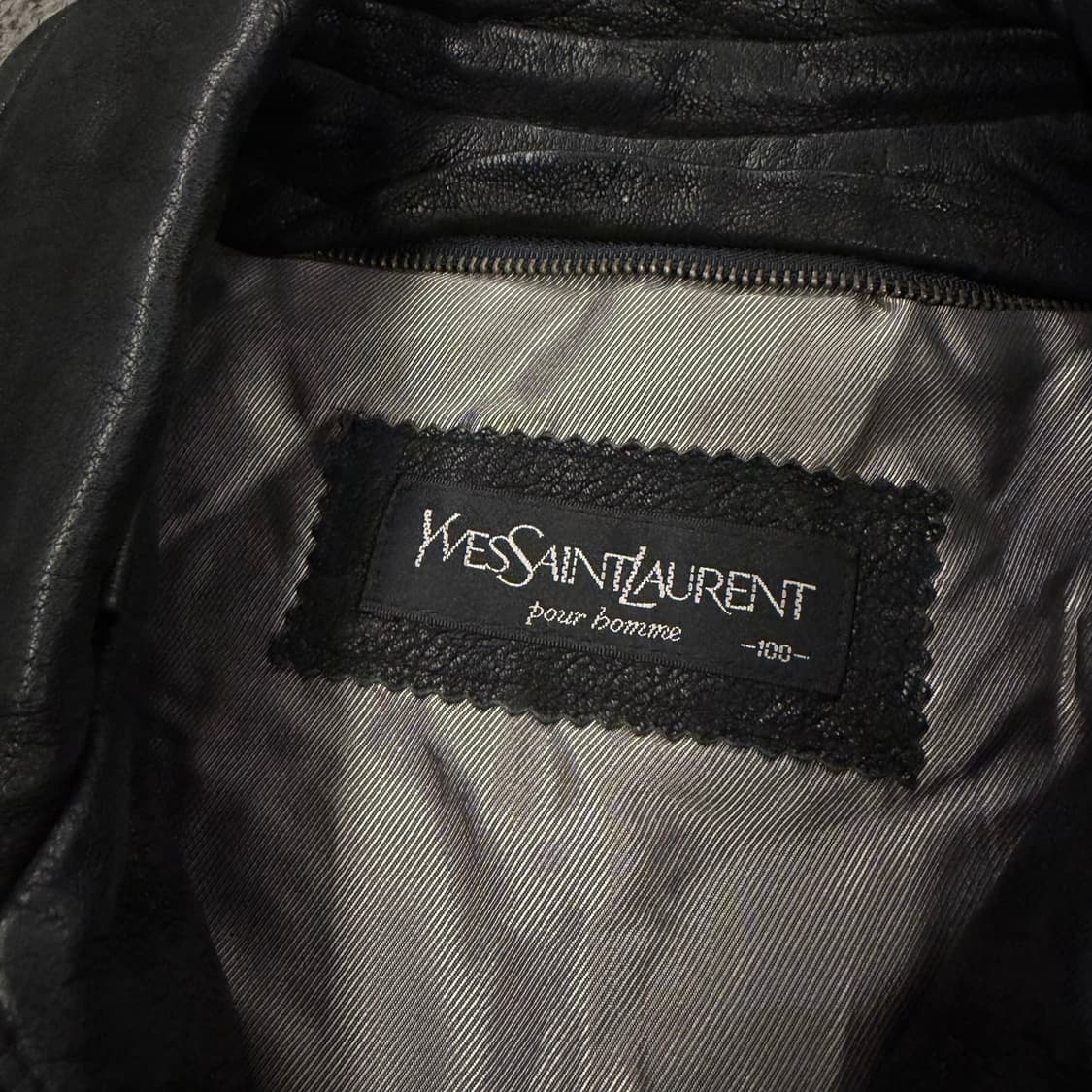[정품/100] 입생로랑 블랙 양가죽 레더 자켓 상품이미지5
