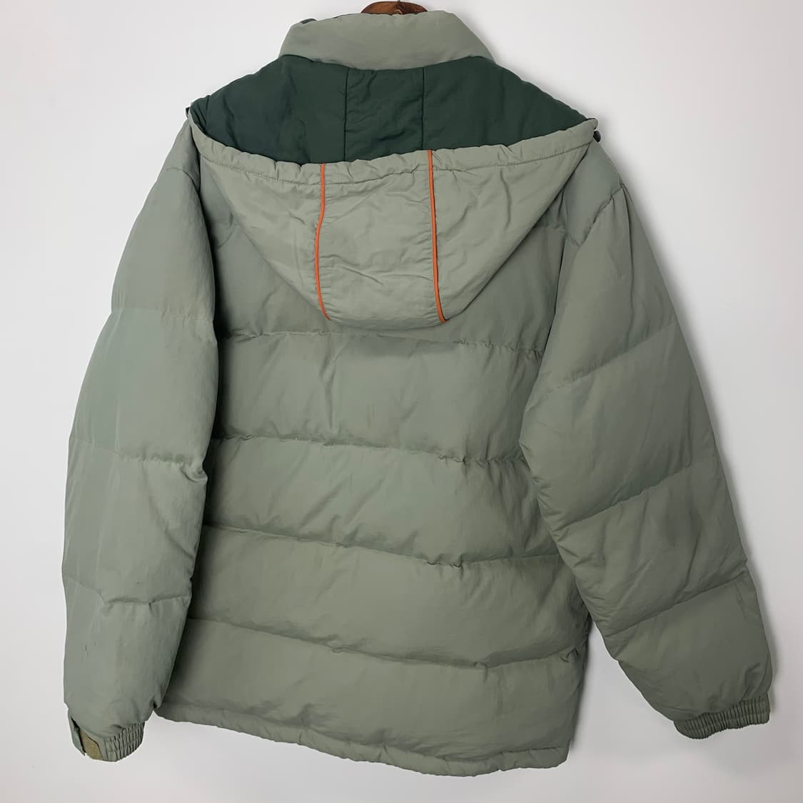 나이키 00s 뉴챔프 카키 패딩 상품이미지3