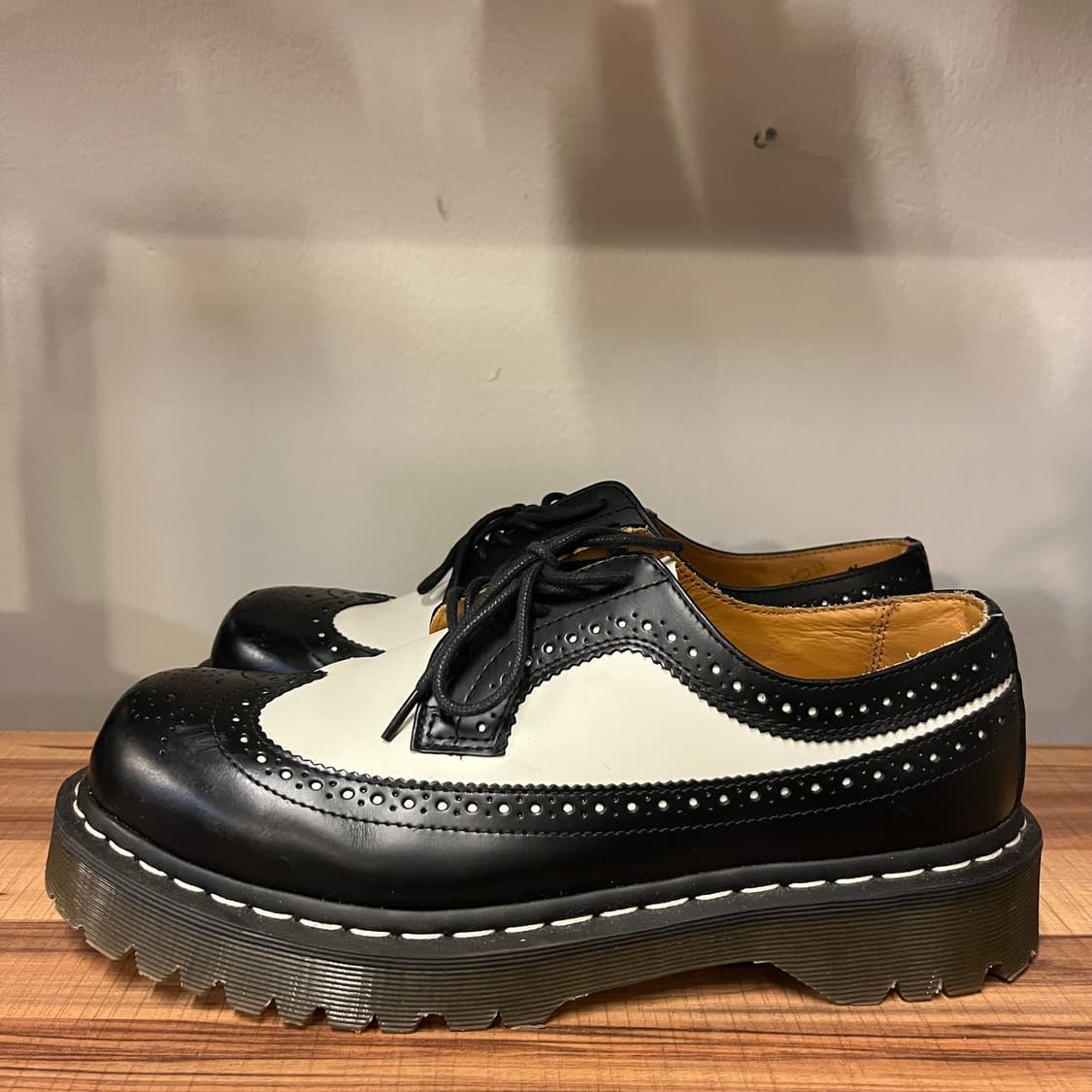 닥터마틴 윙팁 미키마우스 상품이미지4