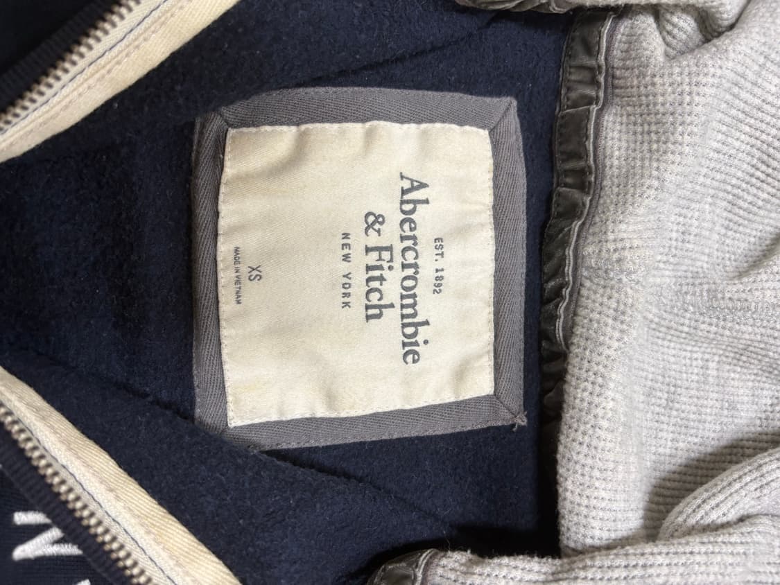 아베크롬비 딱붙핏 후드집업 xs 상품이미지2