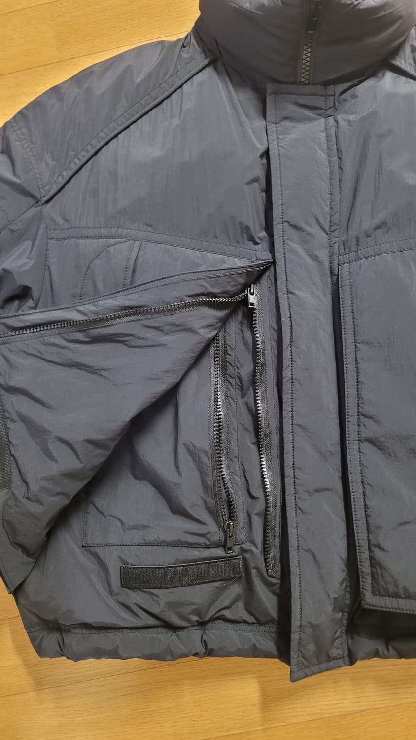 준지 / 23FW 179구스다운 블랙 패딩 / 46(105) 상품이미지6