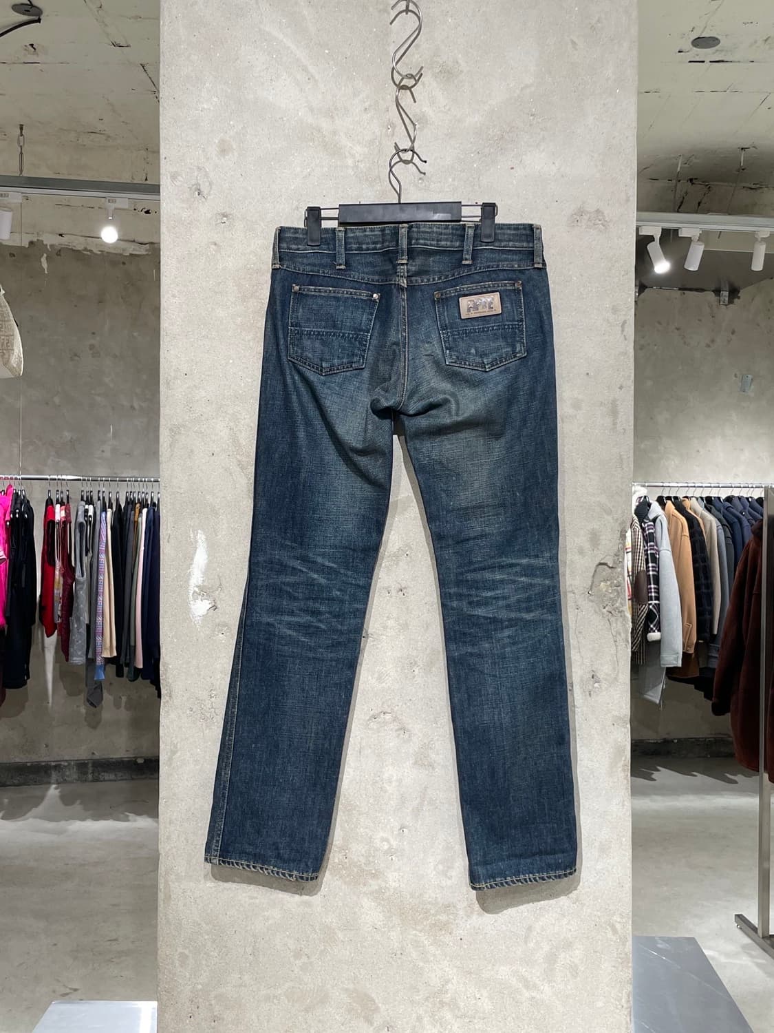 에이프 진청 지퍼플라이 캣 워싱 데님 팬츠 상품이미지6