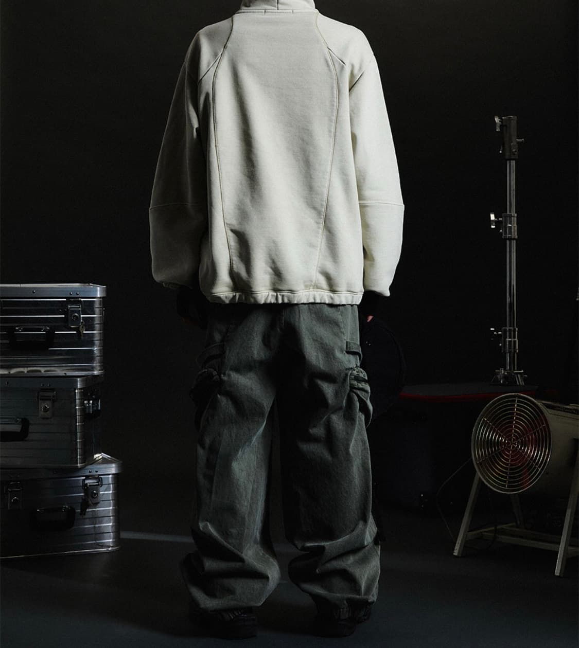 [2] 디프런티스 개러지 포켓 팬츠 애쉬 카키 상품이미지6