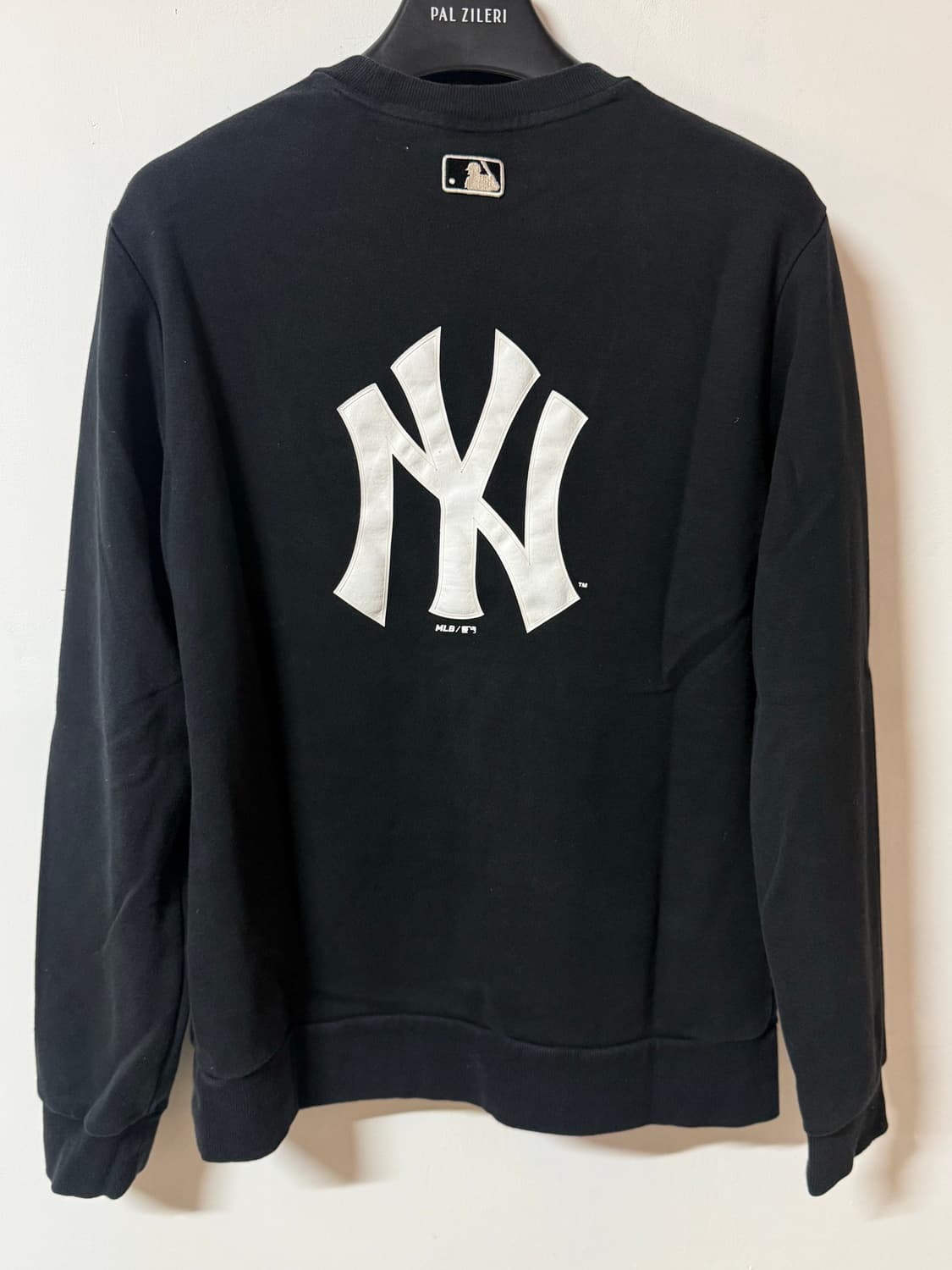 MLB 뉴욕양키스 스몰로고 맨투맨 블랙 (남녀 공용 / M95) 상품이미지3