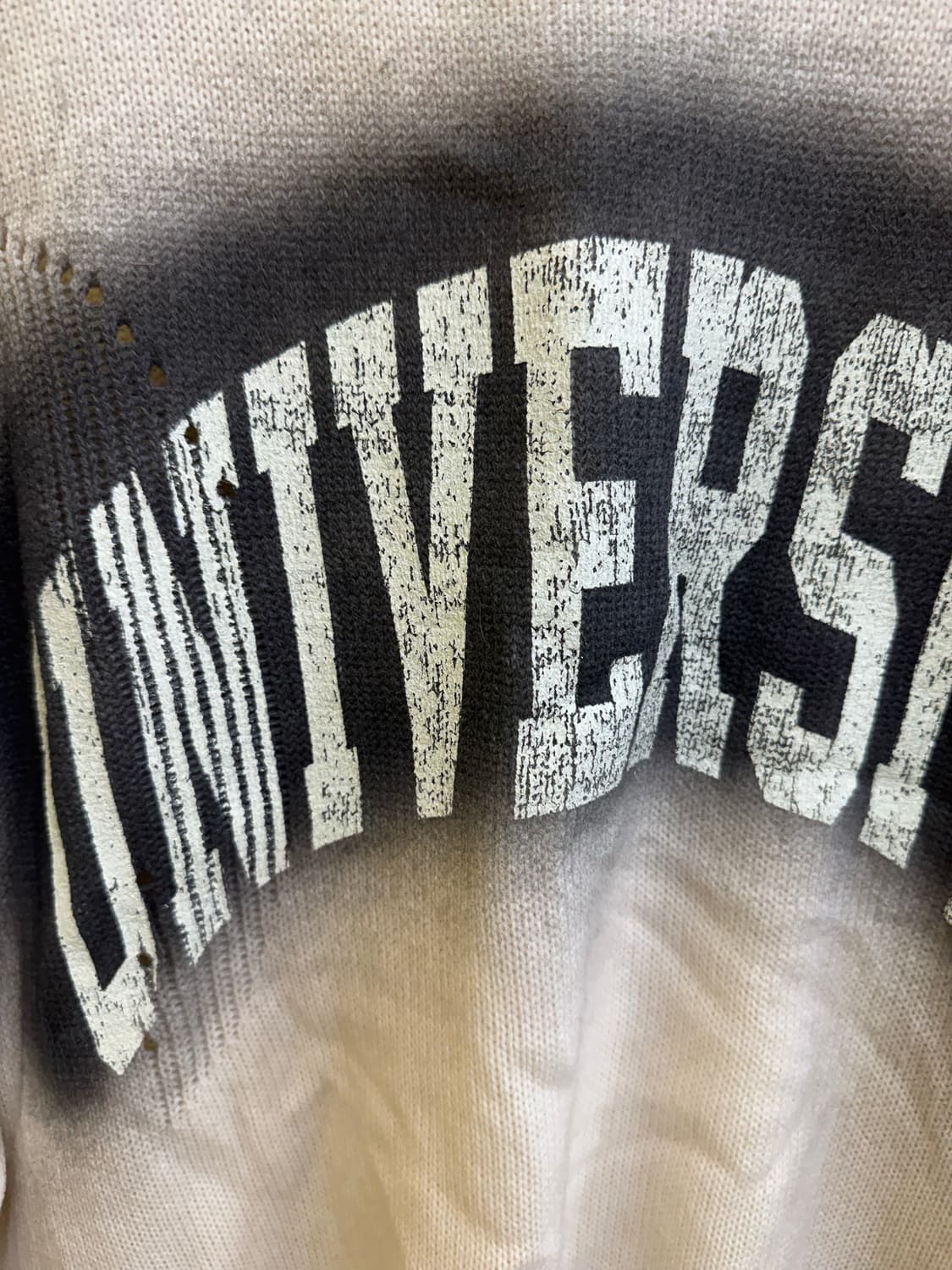 뱀파이어위켄드 빈티지 워싱 니트 / 그런지 디스트로이드 유니버시티 니트 상품이미지4